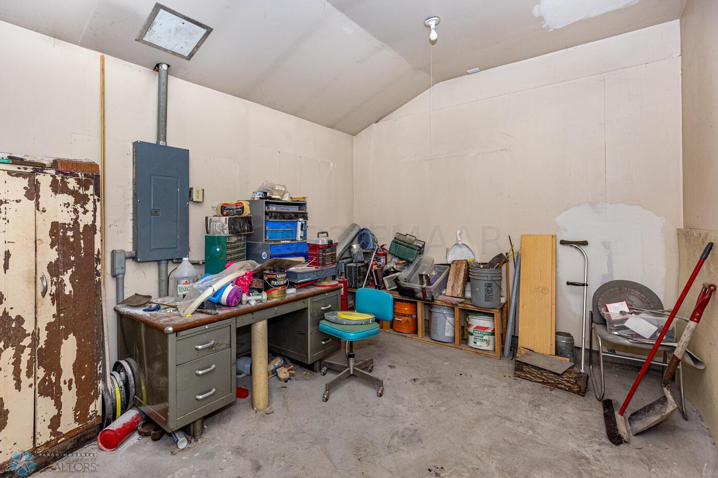 Workshop area in Garage