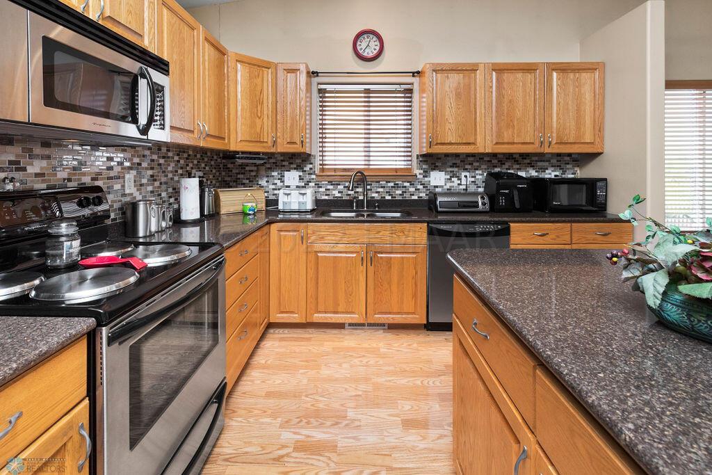 3451 Eagle Run Lane, West Fargo
