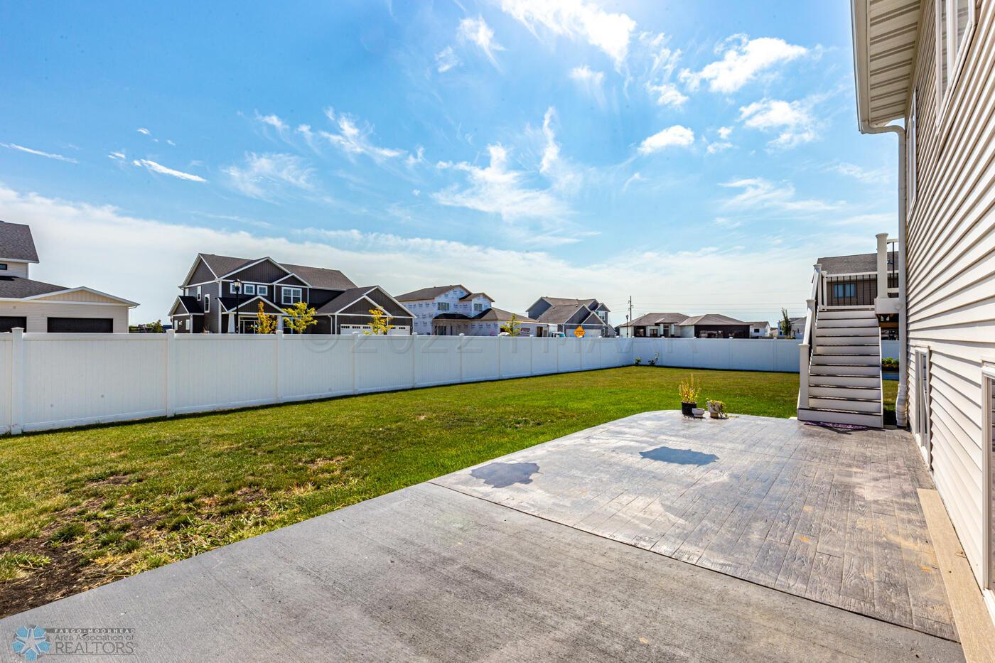 Home-33 (2)