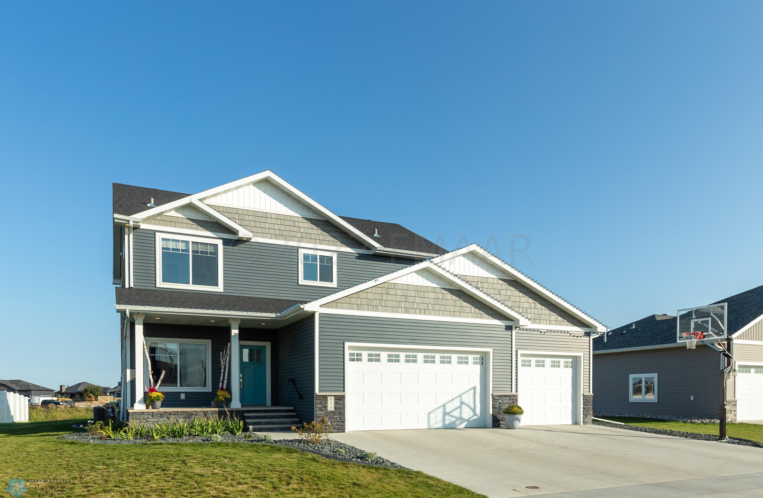 936 51st Ave W West Fargo