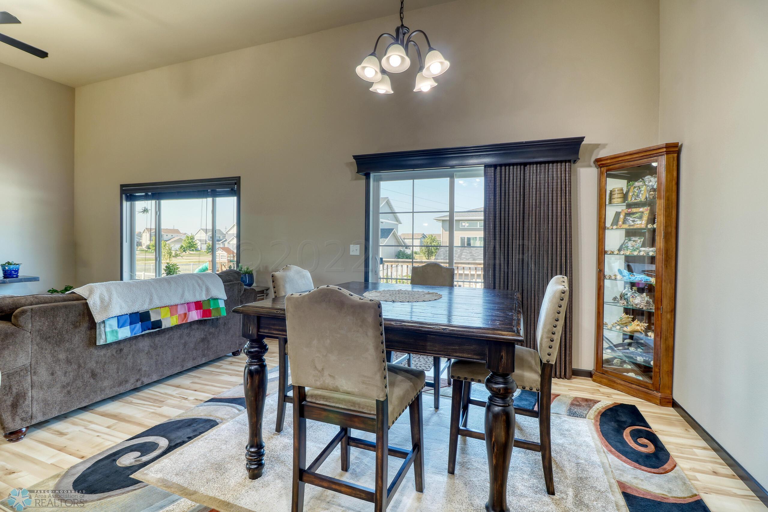 Dining Area1_3