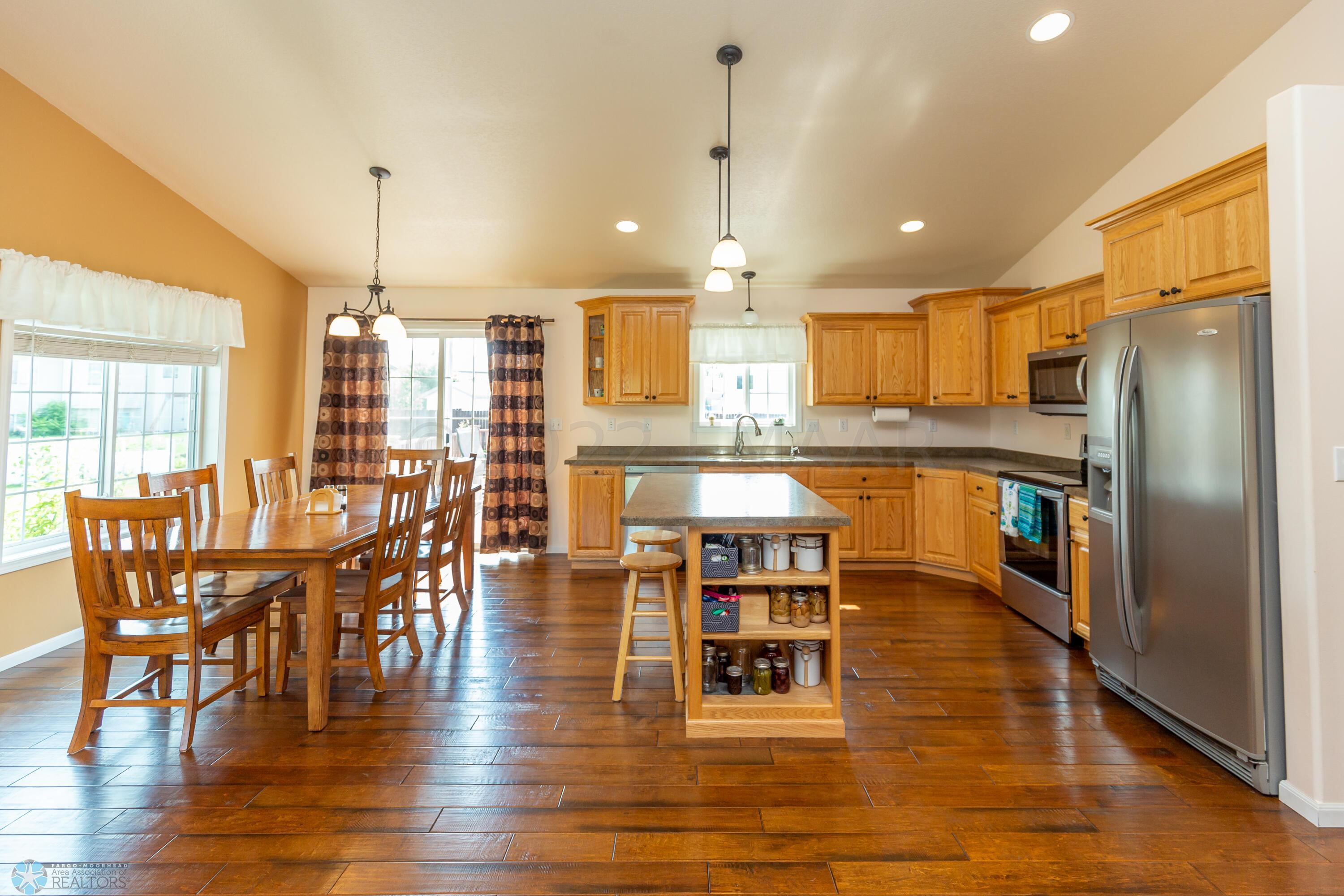 Kitchen/Dining