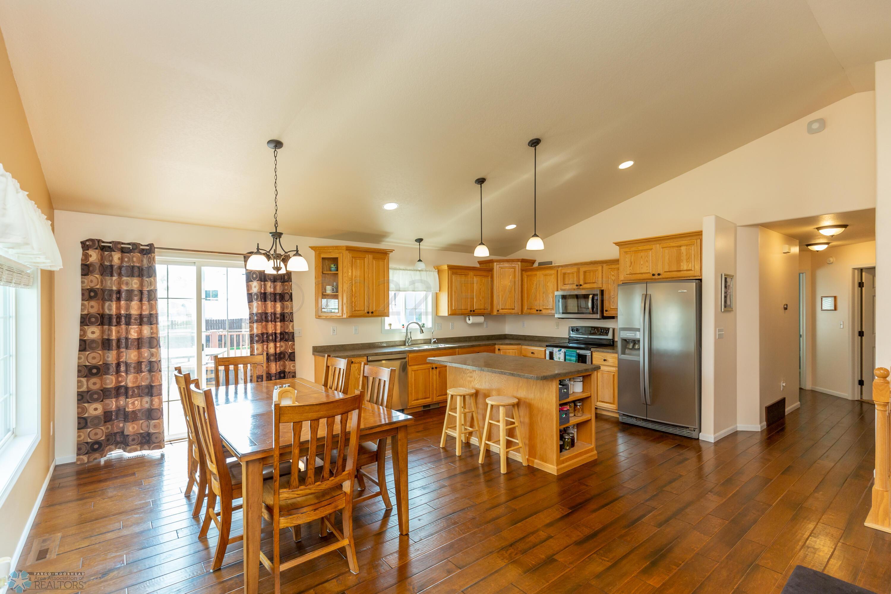 Kitchen/Dining