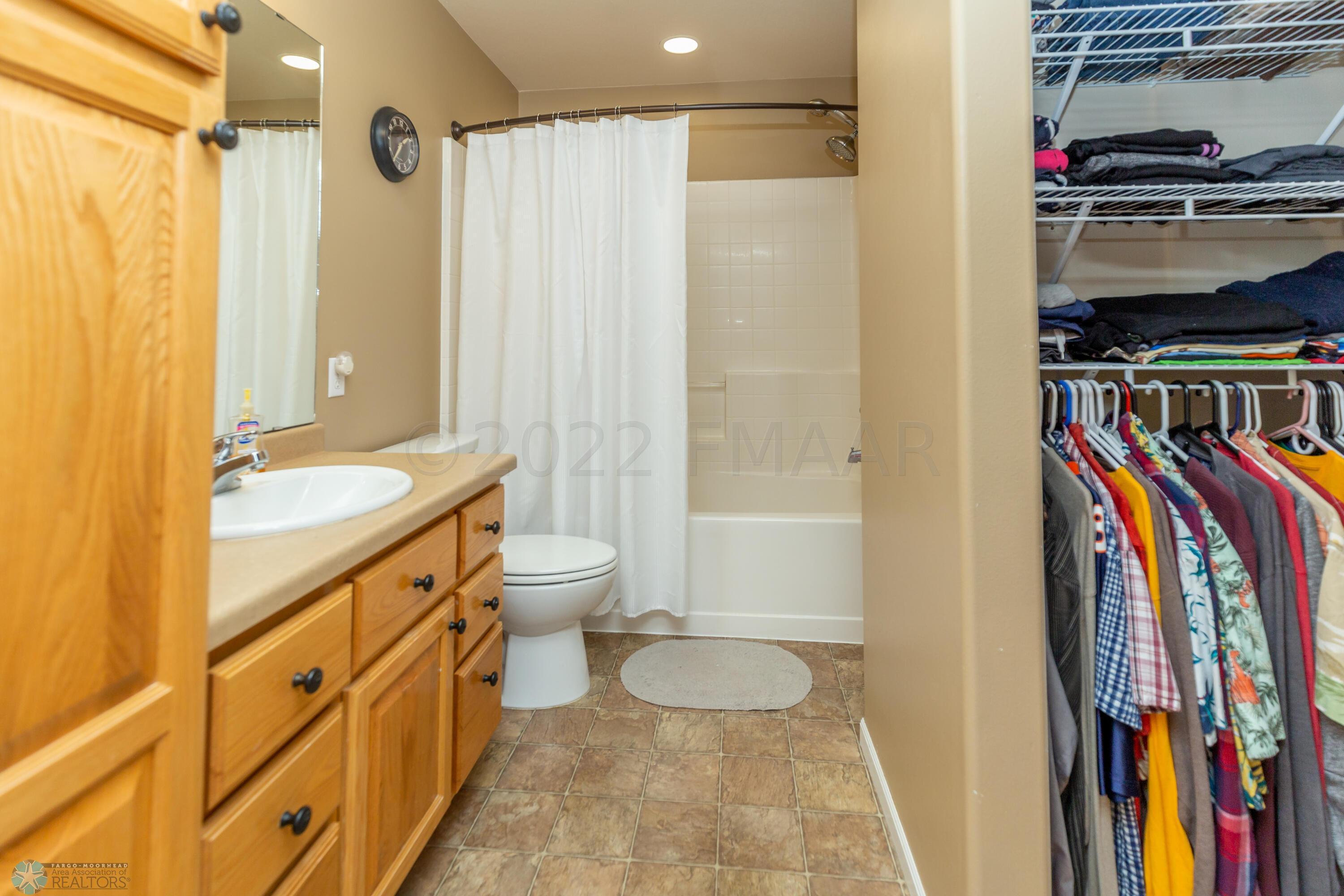 Primary Bathroom/Closet