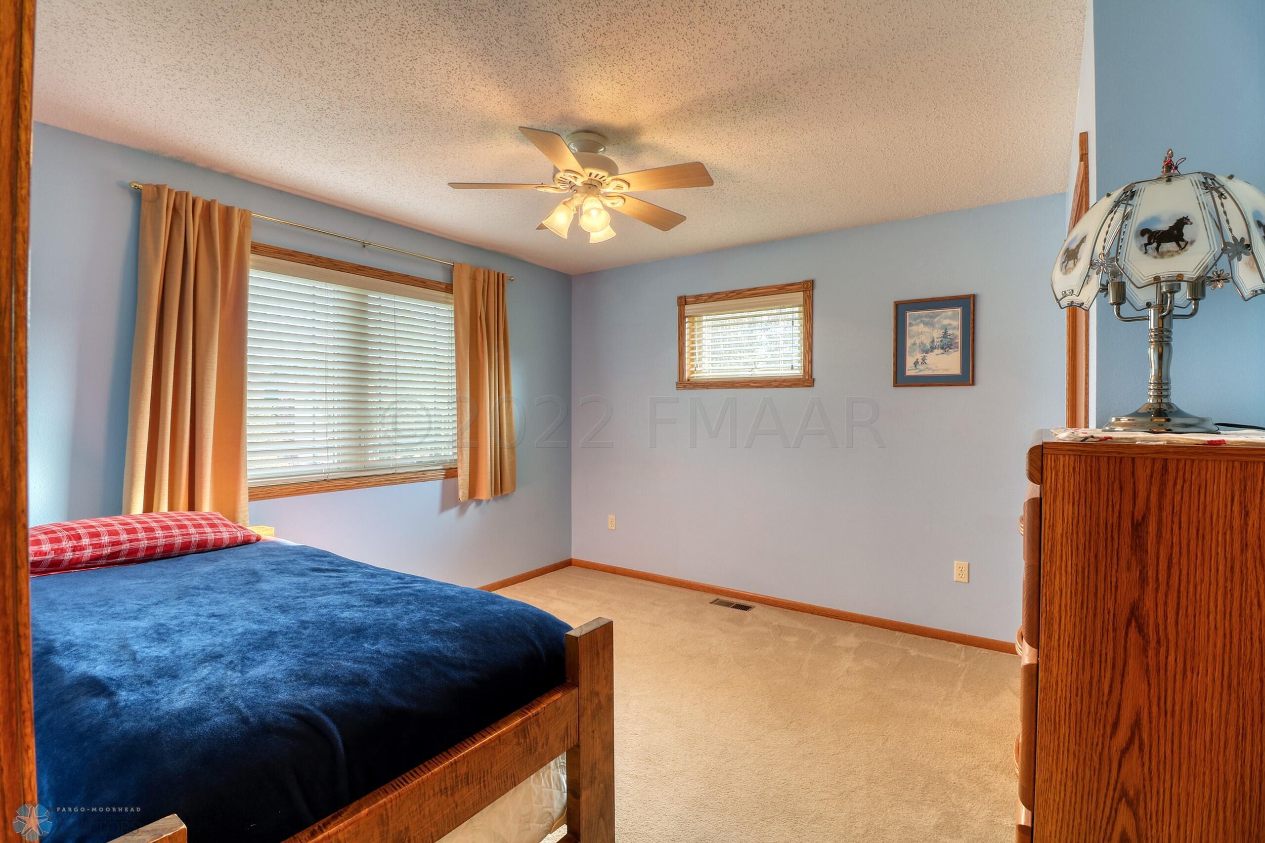Upstairs Bedroom2_1
