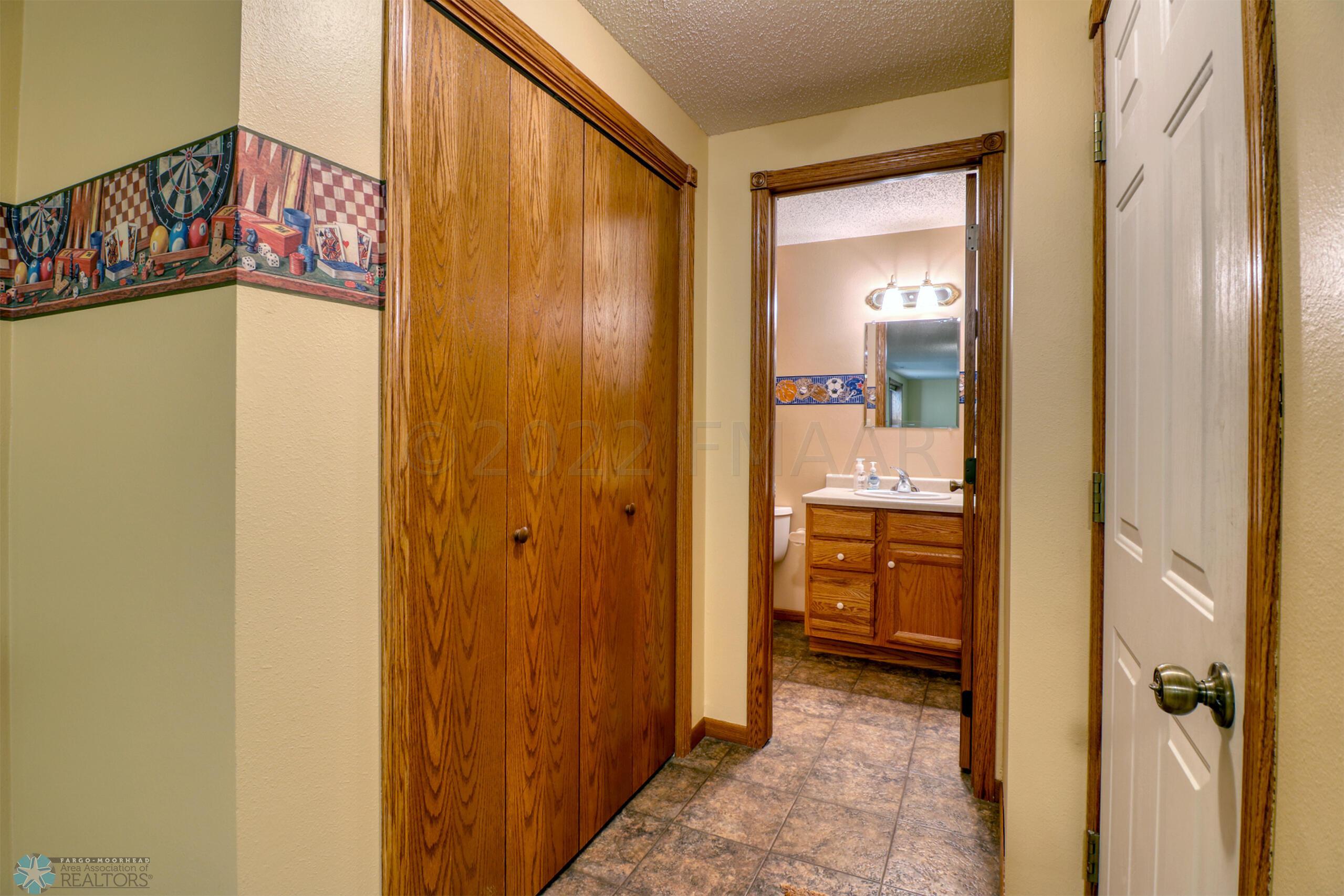 Basement Bathroom1_2