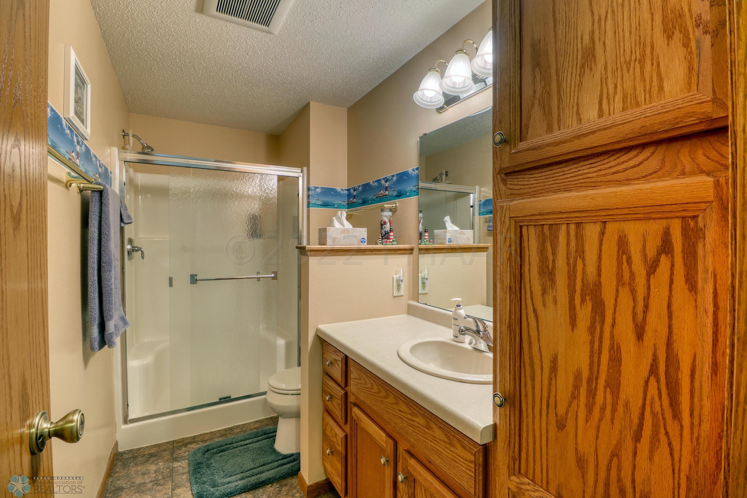 Basement Bathroom2_1