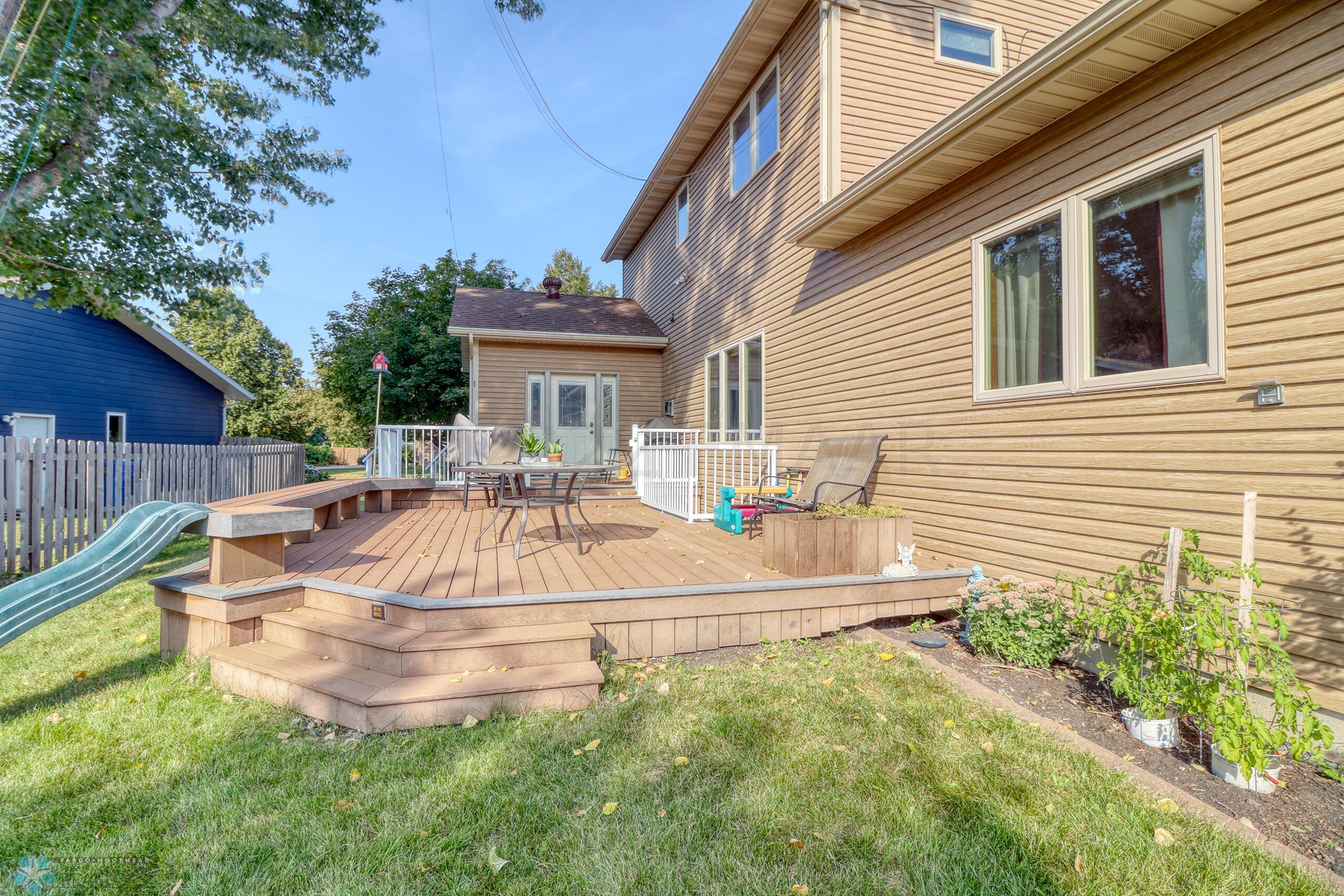 Backyard1_2