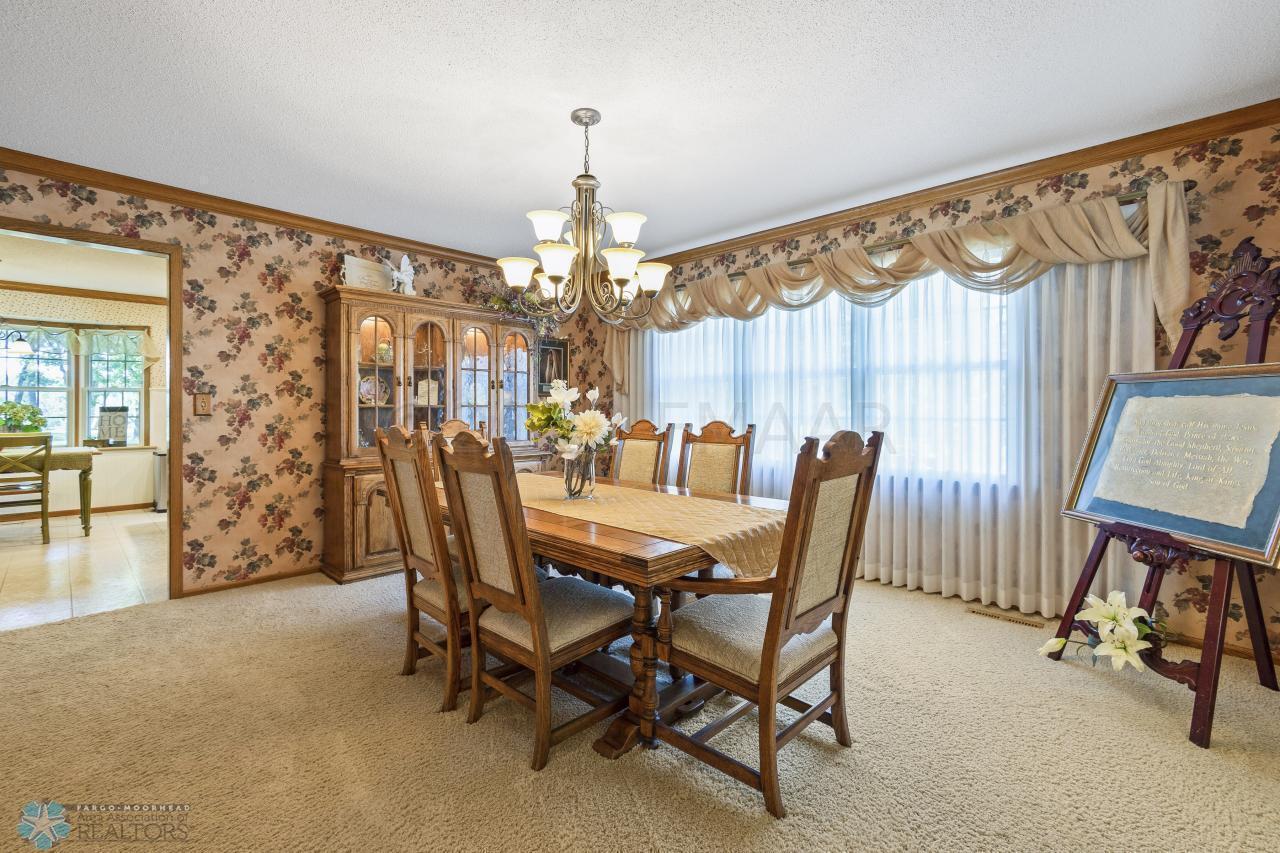 Formal Dining