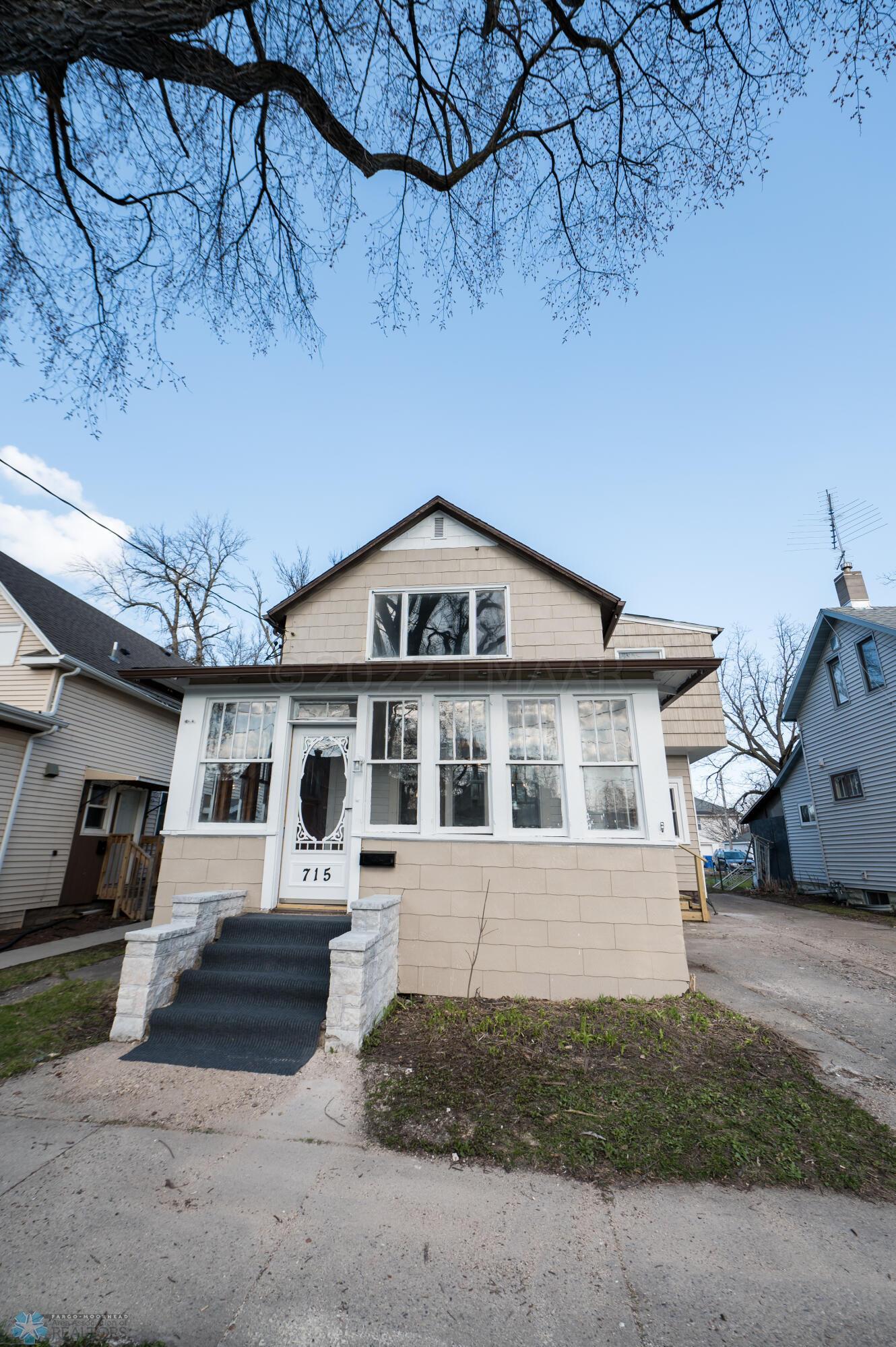 (2) House Front