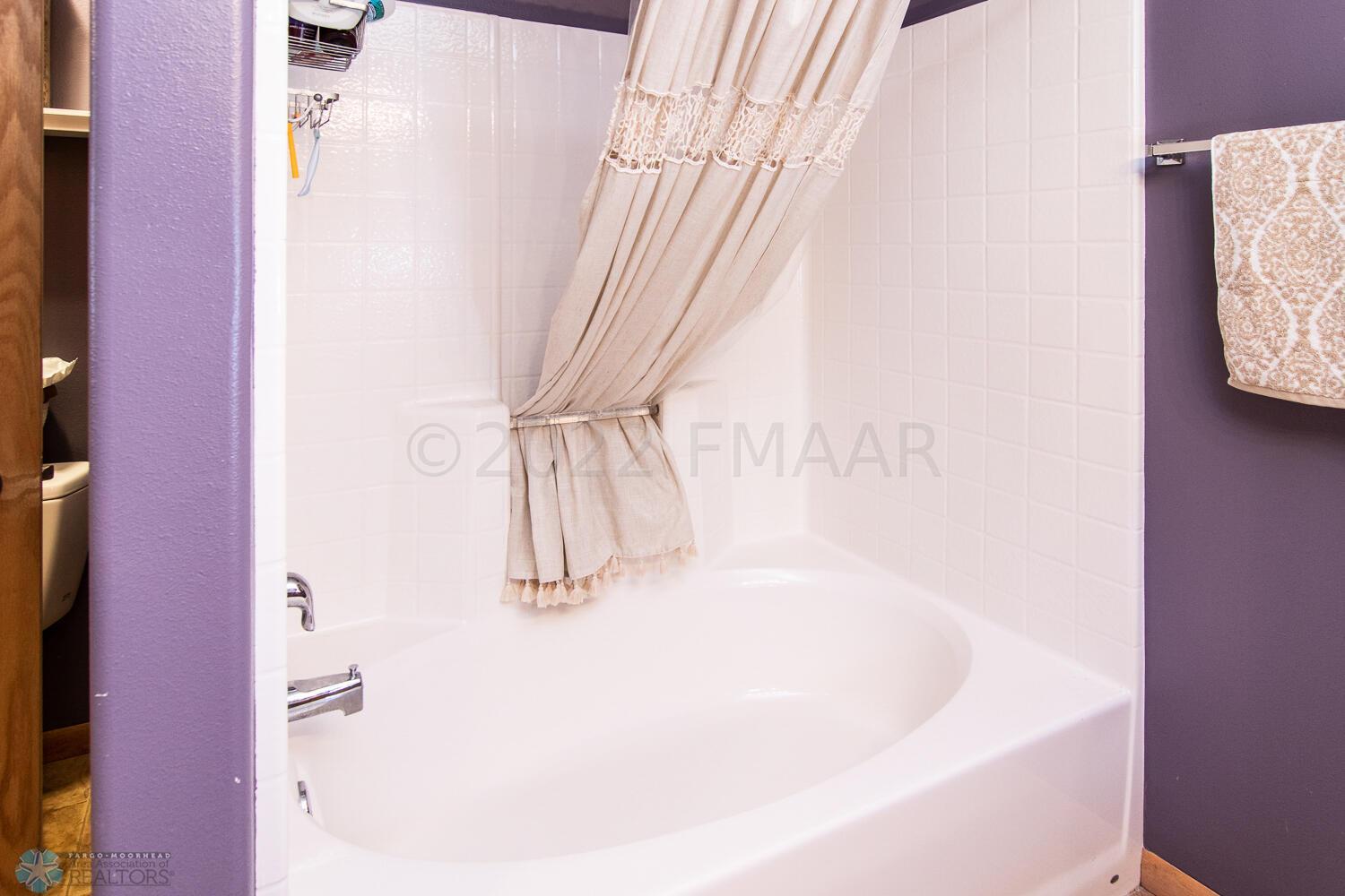 Hollywood bathroom