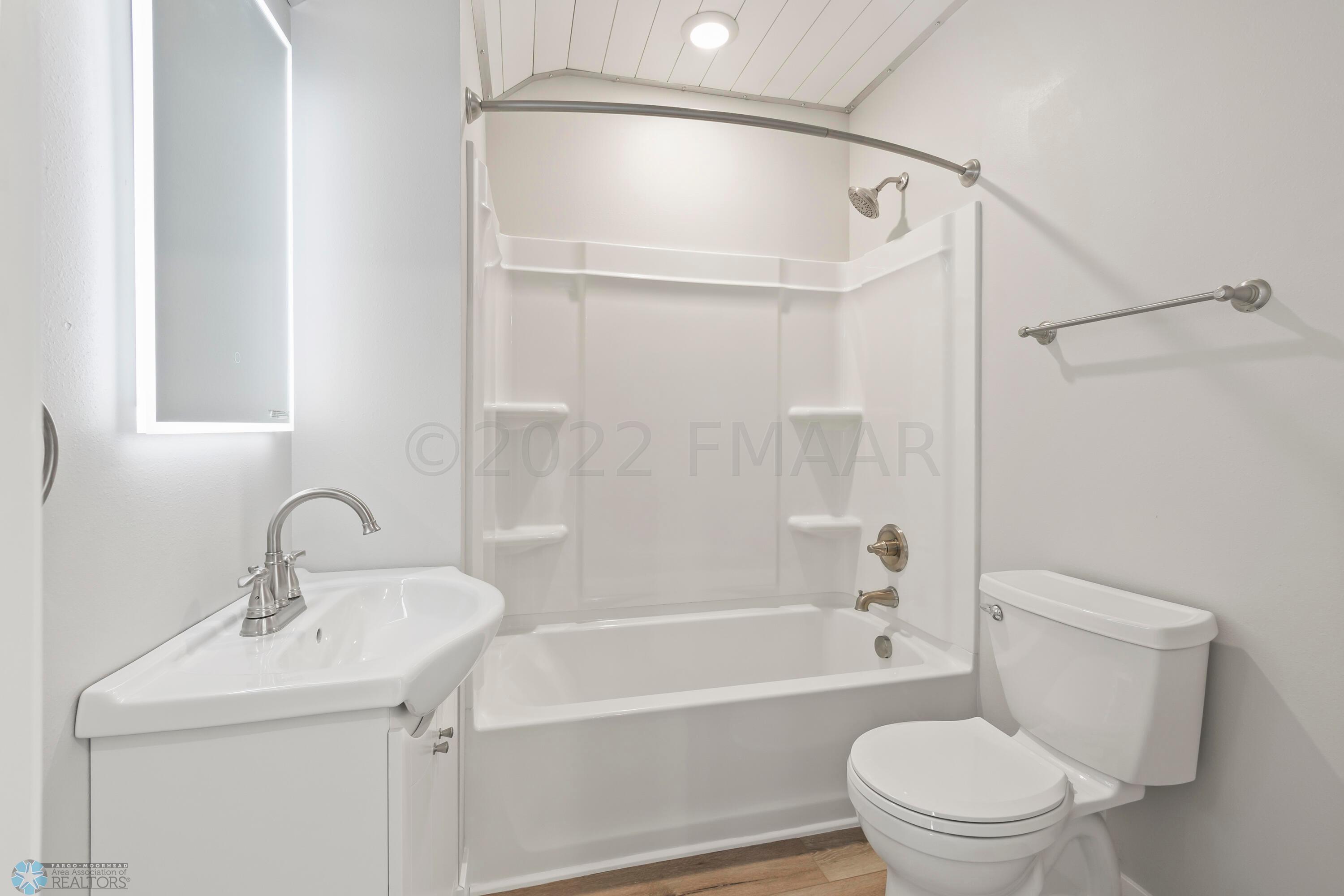 2nd floor bathroom