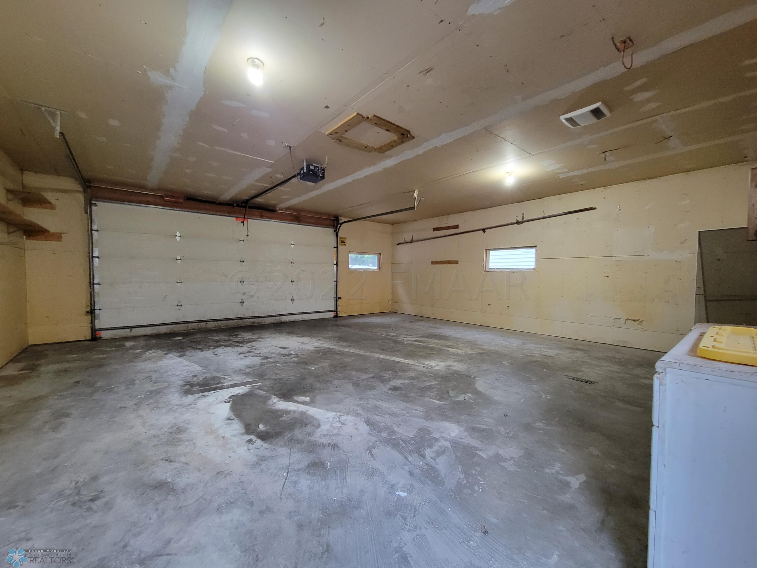 Oversized 2 Stall Garage