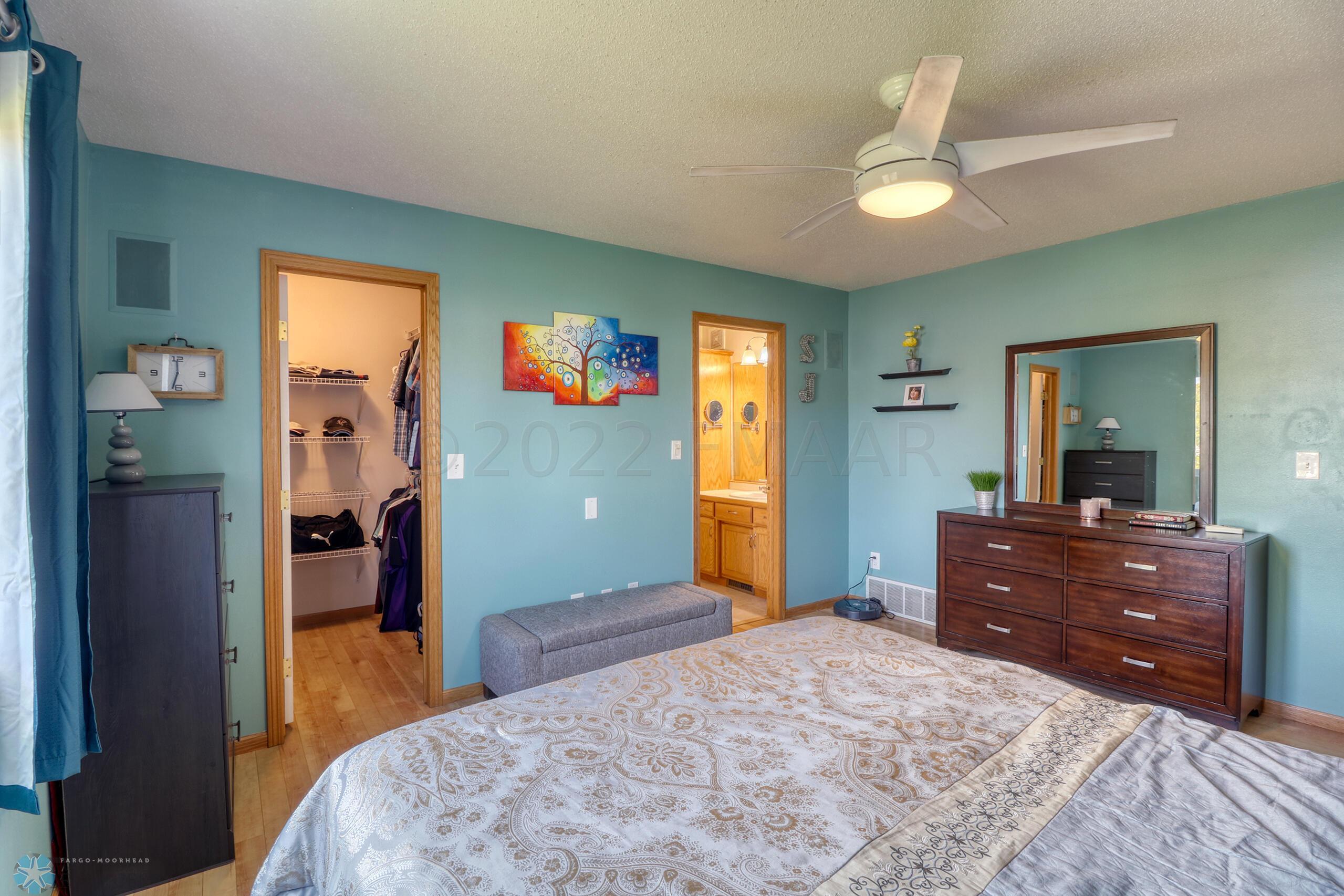 Master Bedroom1_3