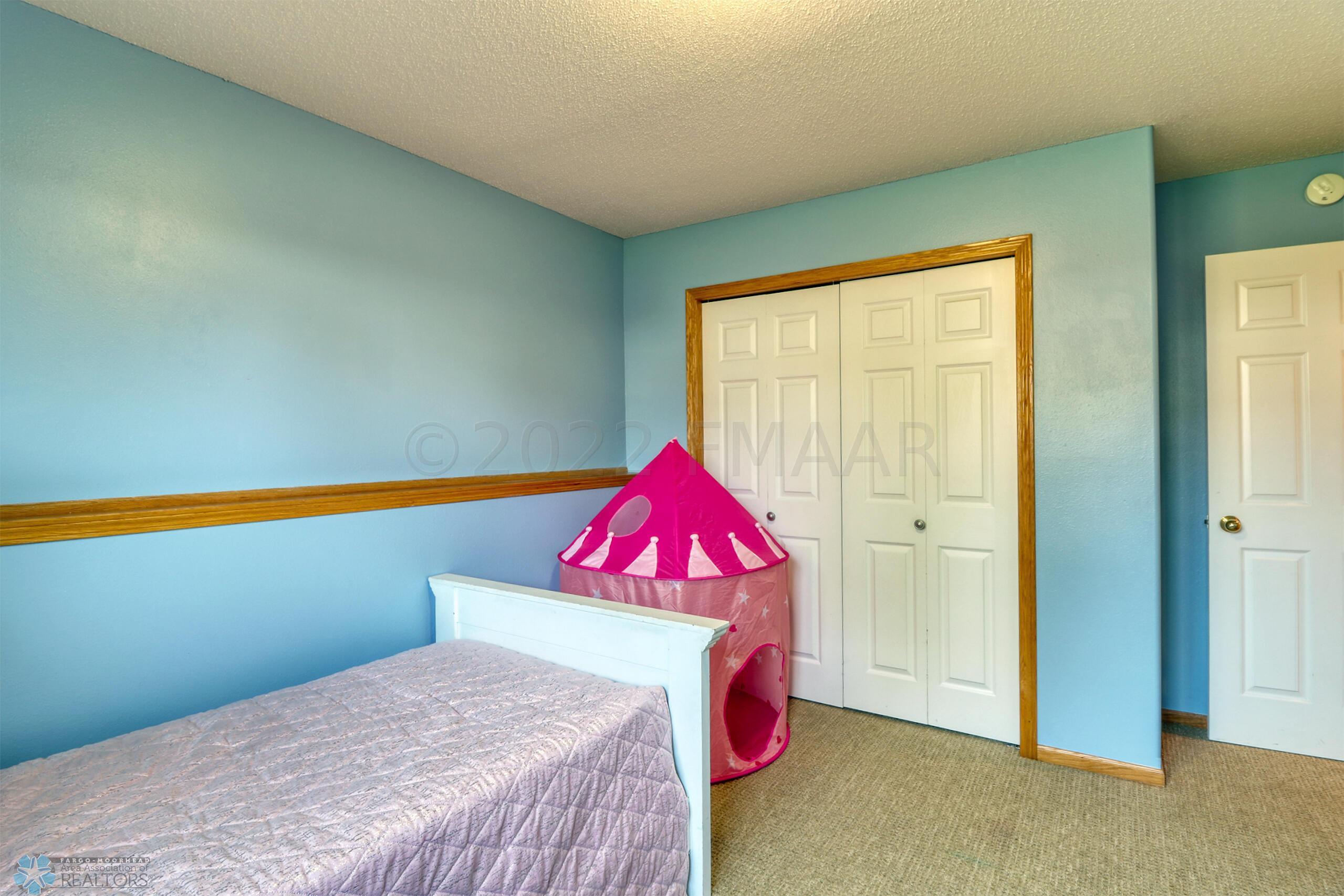 Basement Bedroom1_2