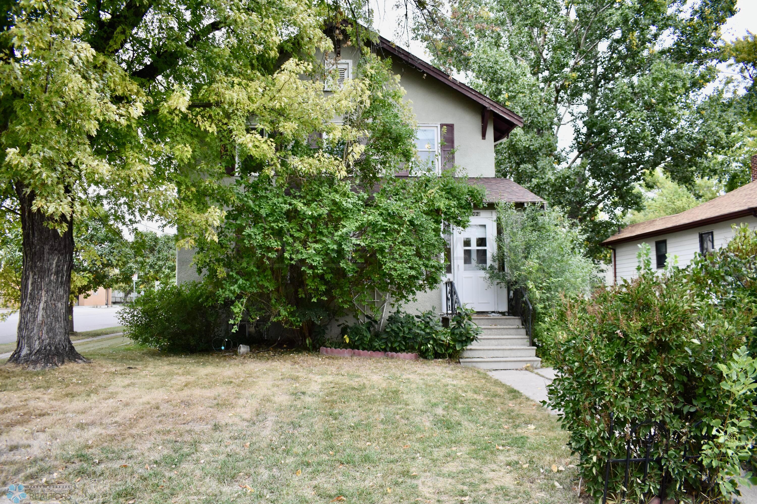 102 2nd AVE E