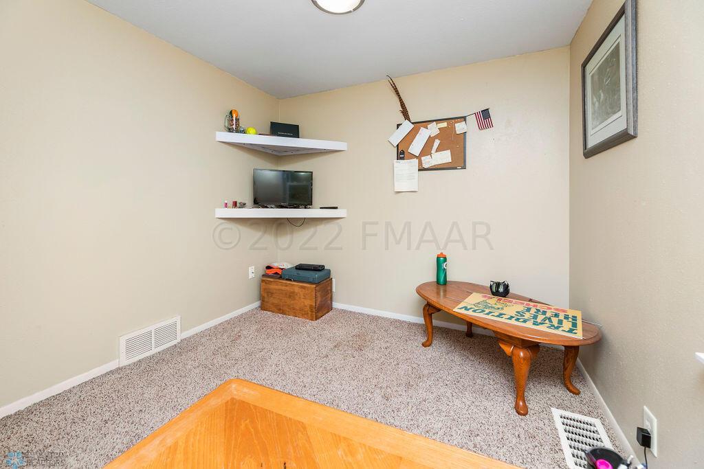 526 Morrison St, West Fargo