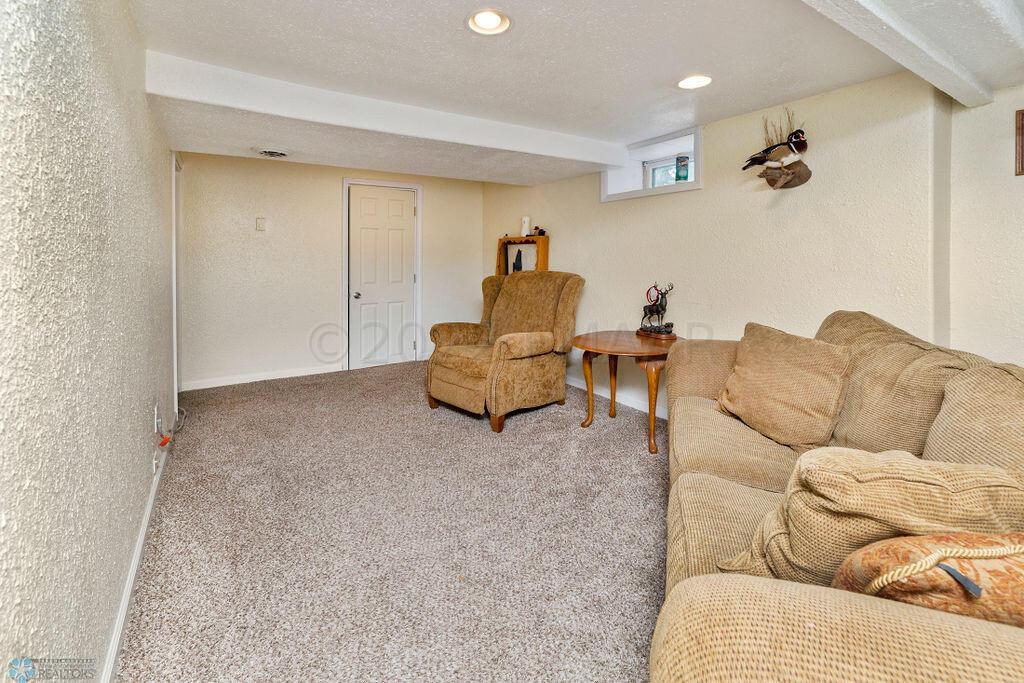 526 Morrison St, West Fargo