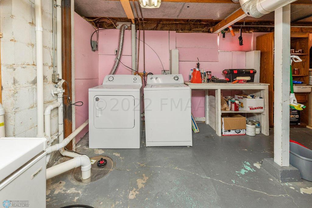526 Morrison St, West Fargo