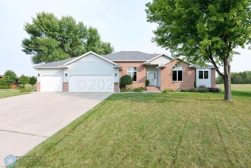 3502 RIVERVIEW Circle S, Moorhead, MN 56560