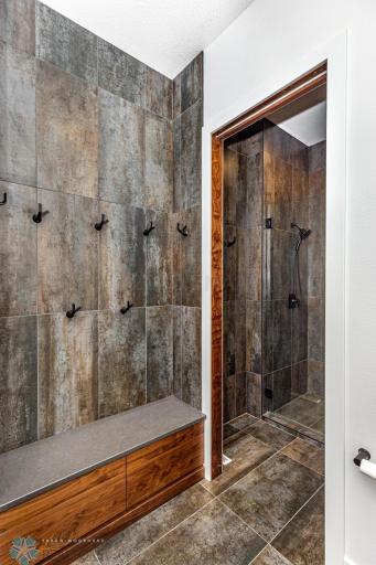 2352 RIVER