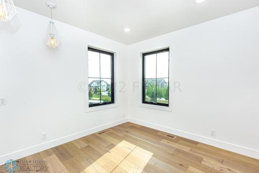 2352 RIVER