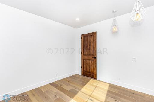 2352 RIVER
