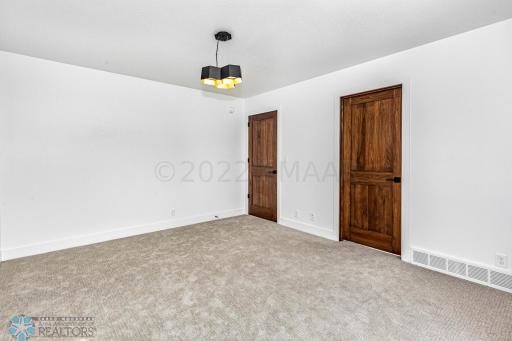 2352 RIVER
