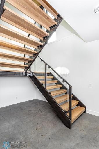 2352 RIVER