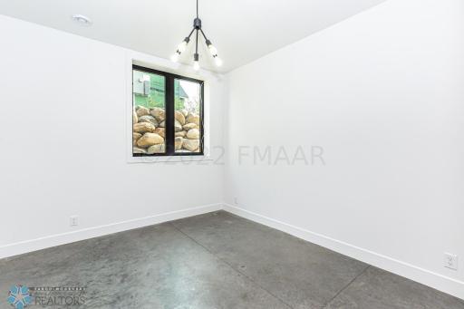 2352 RIVER