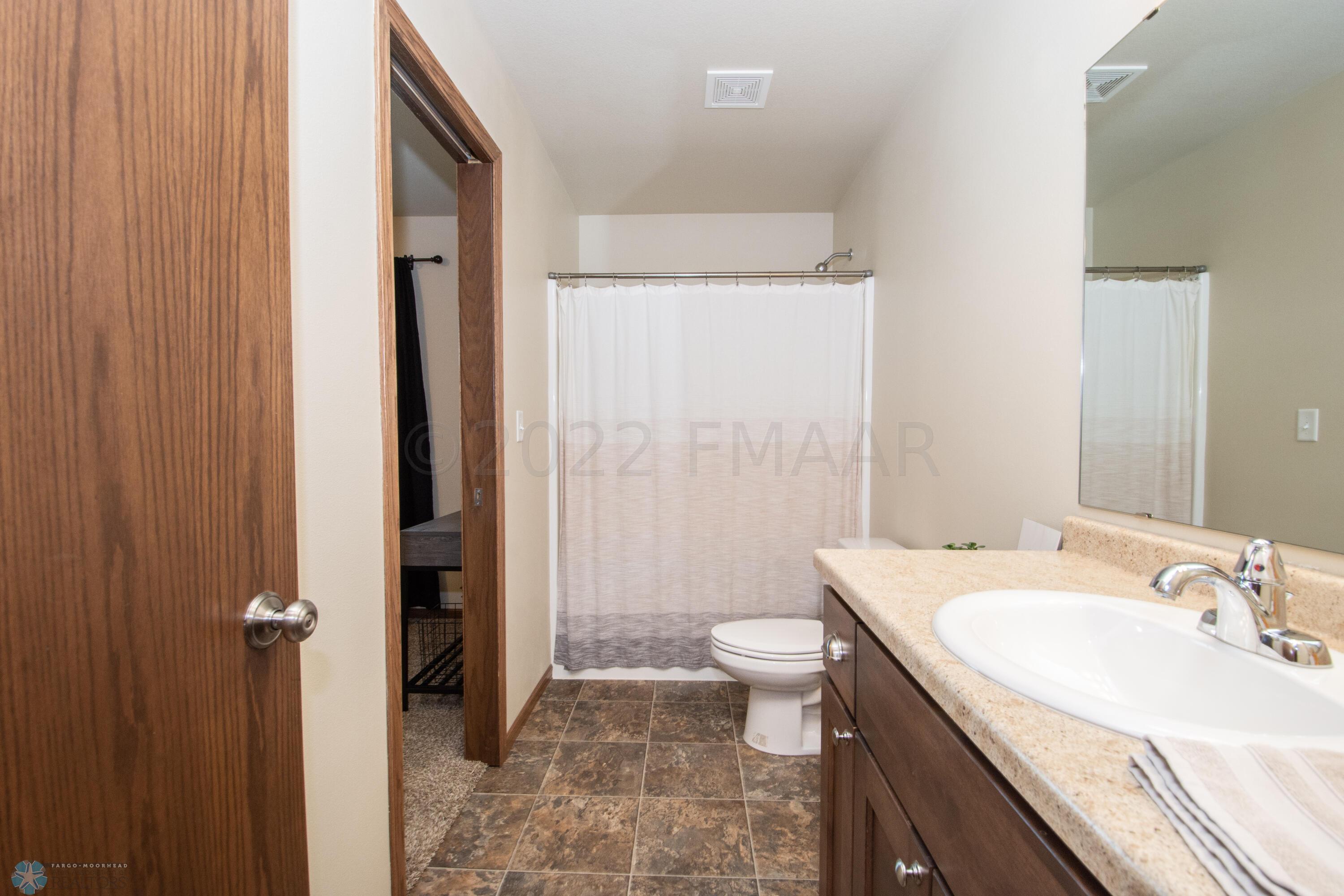 Hollywood Style Full Bathroom