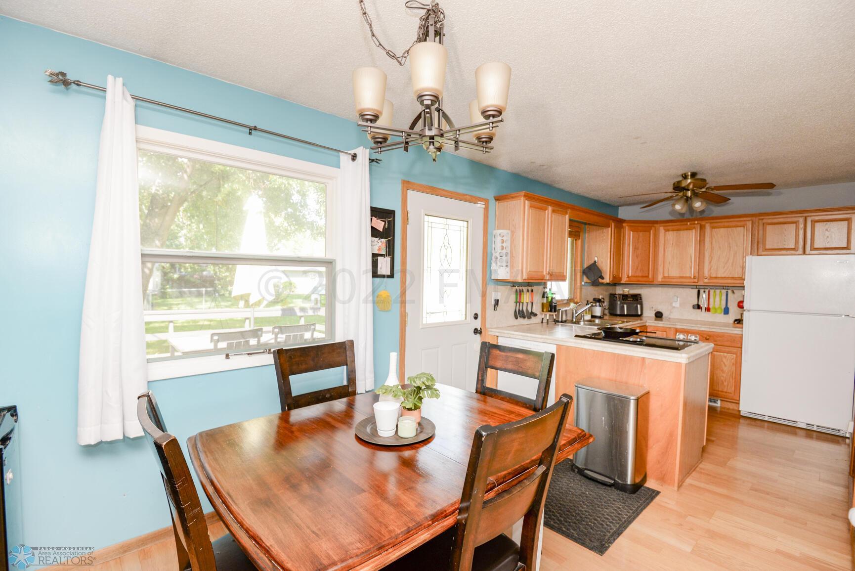 Kitchen/Dining