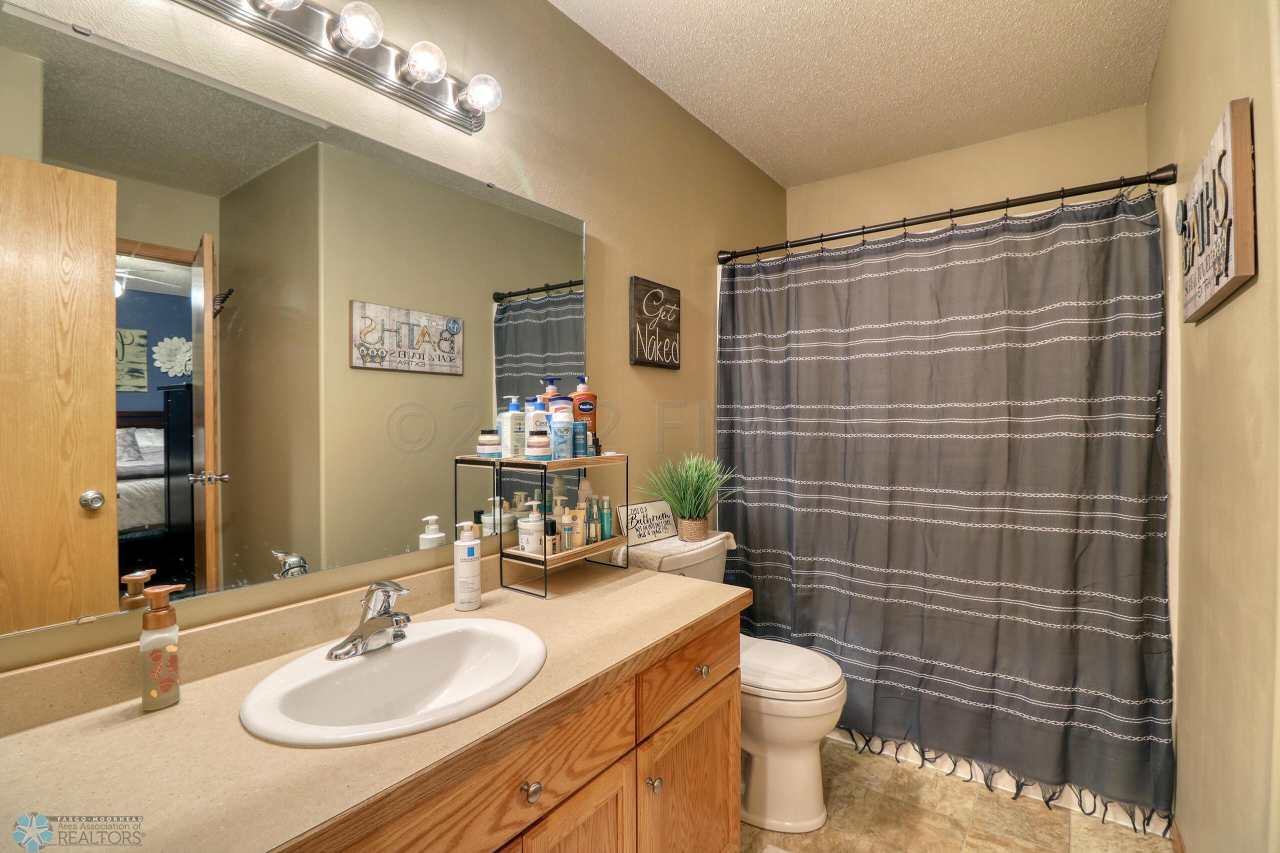 Bathroom1_1