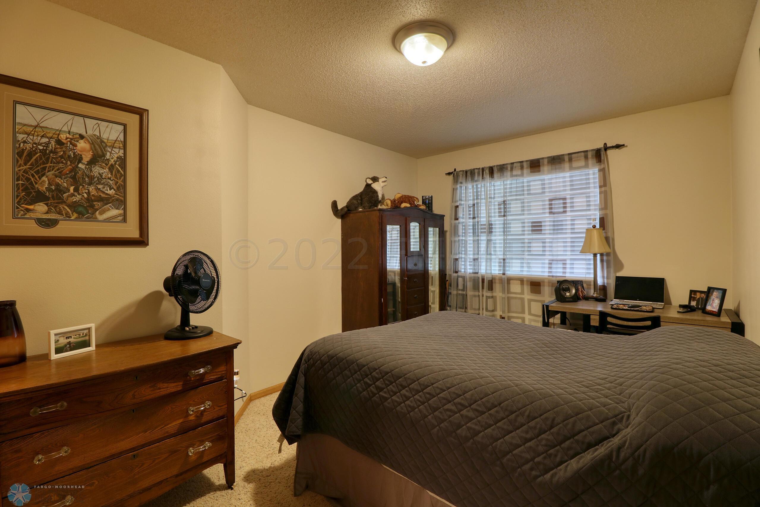 Bedroom1_0