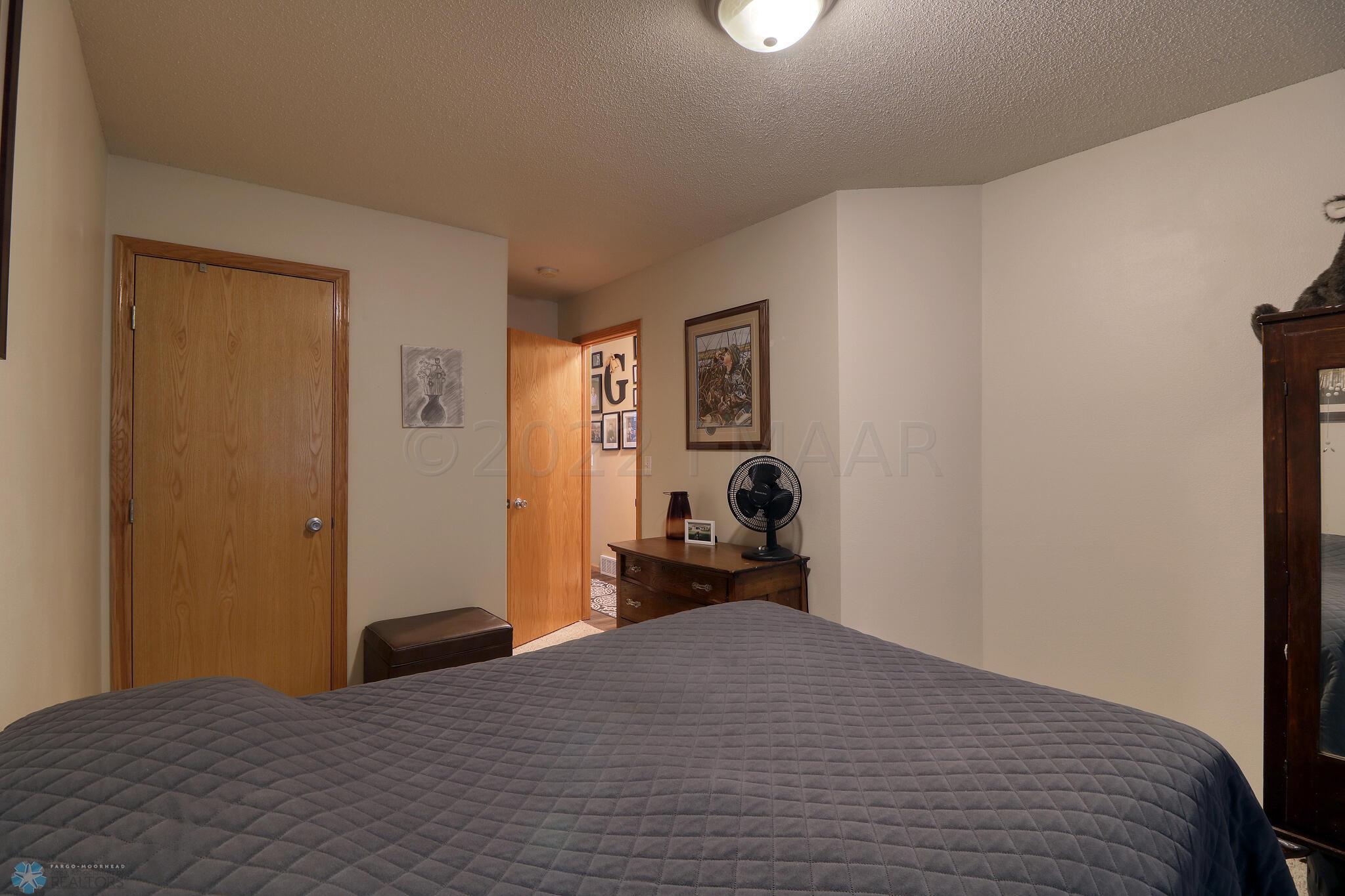 Bedroom1_2