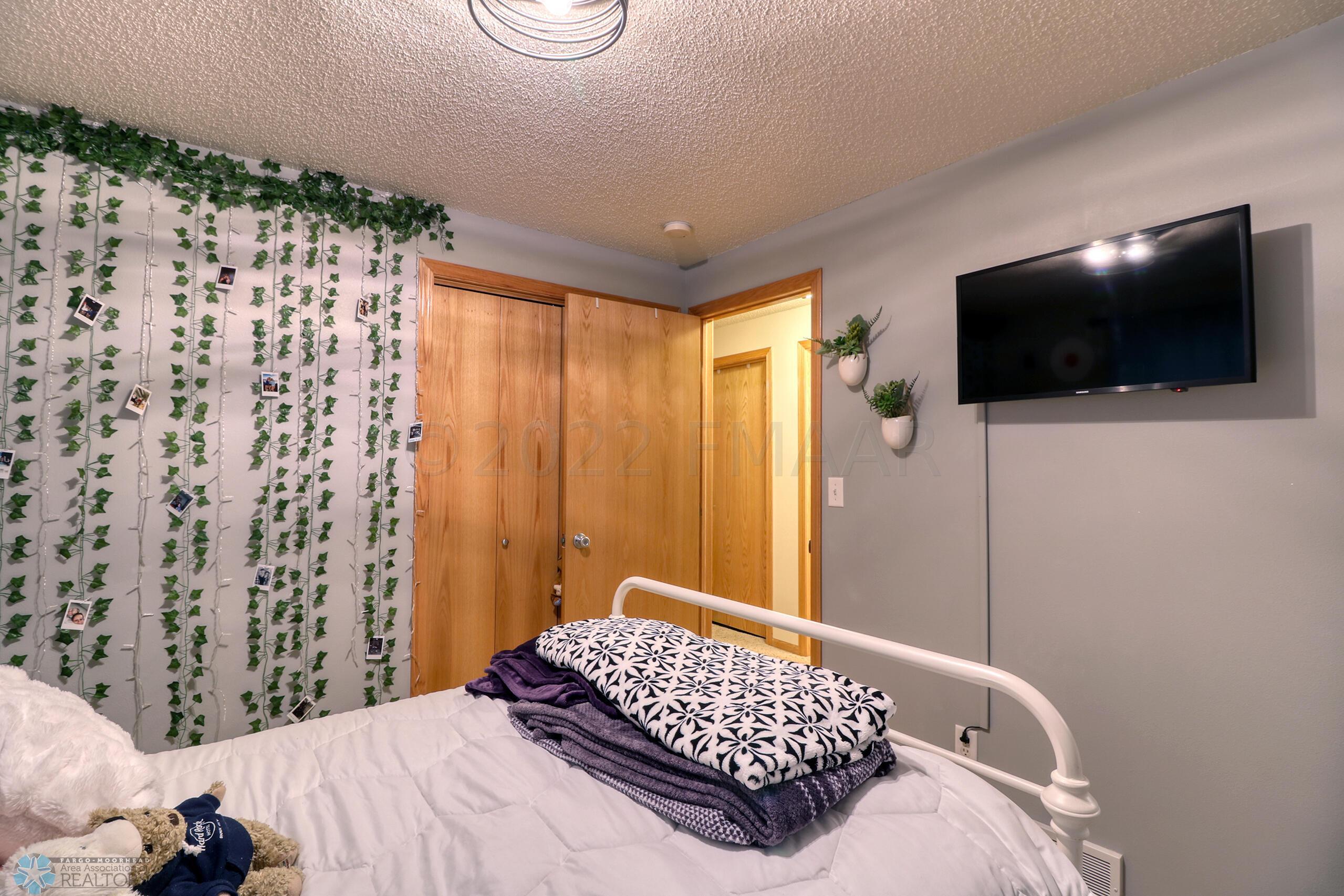 Basement Bedroom2_2