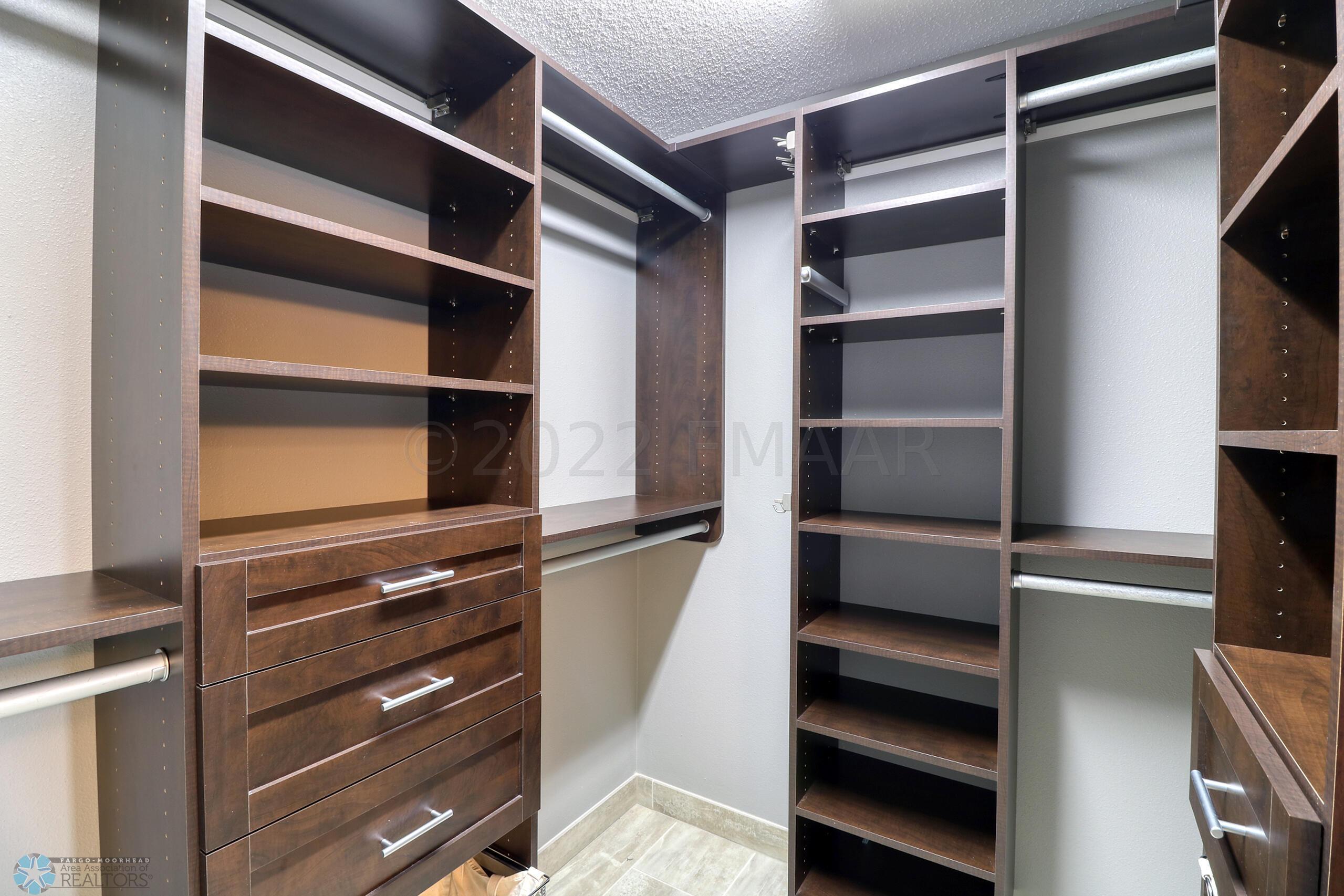 Master Closet1_1