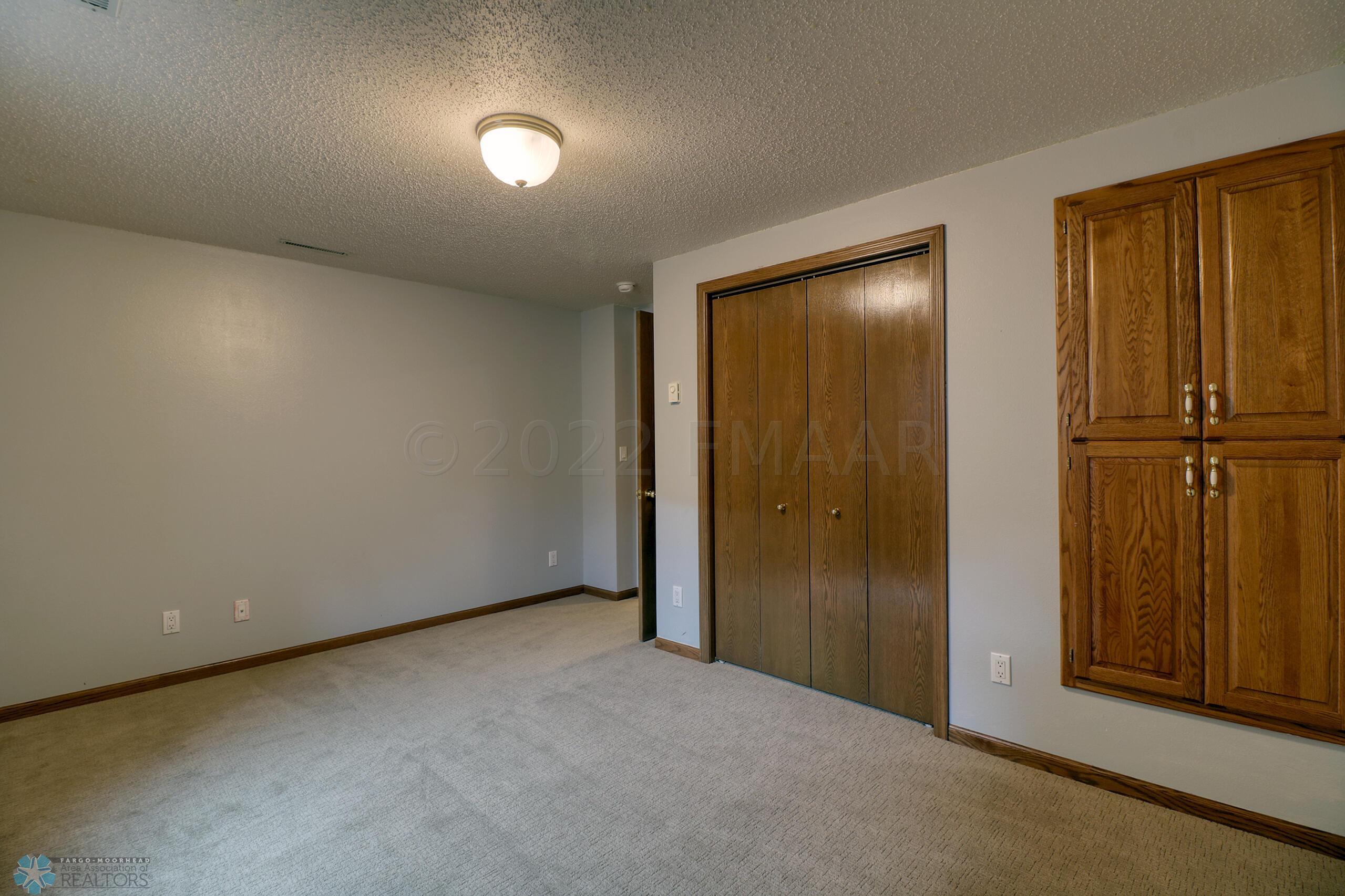 Basement Bedroom1_2