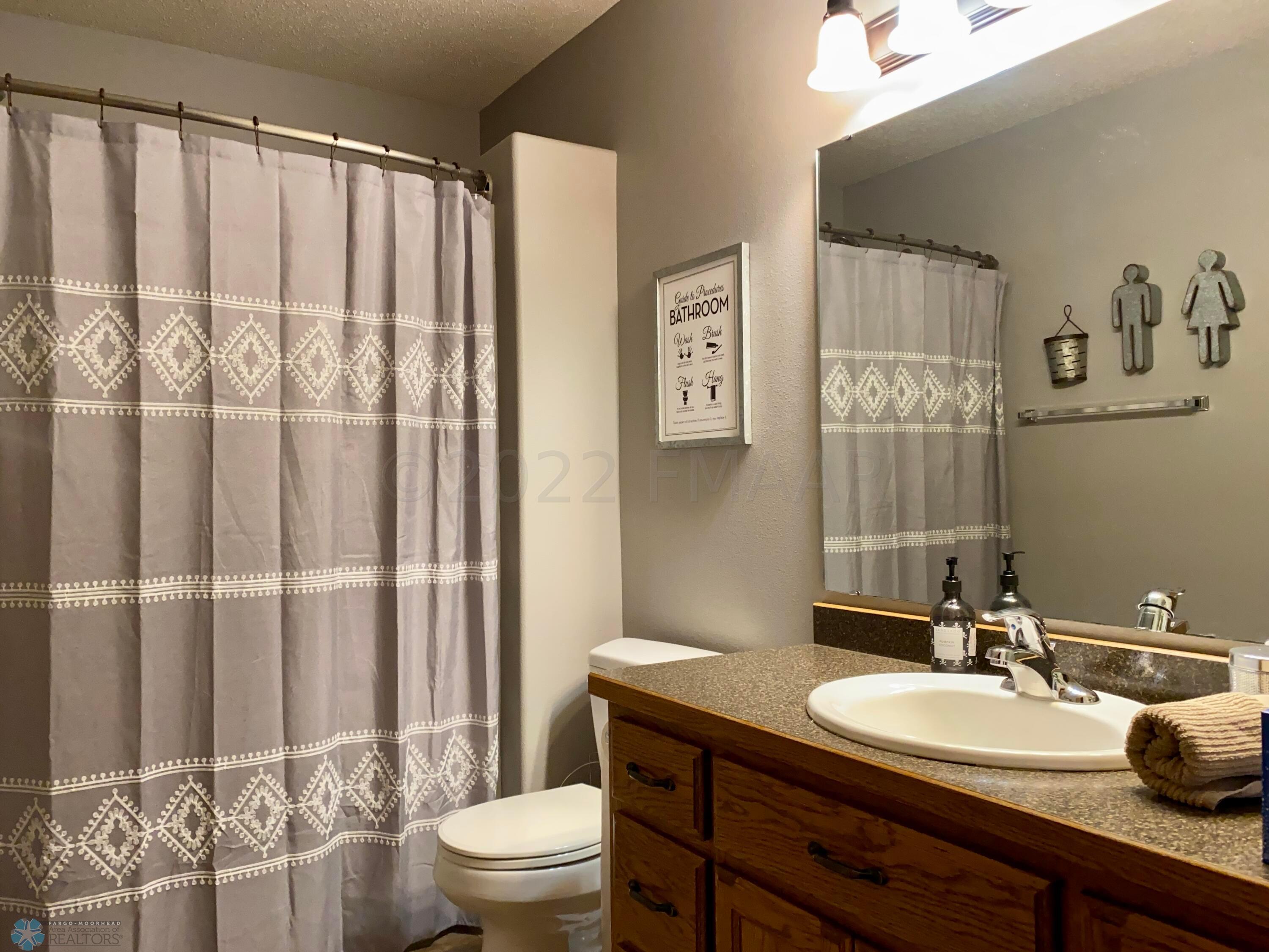 Upper full bath