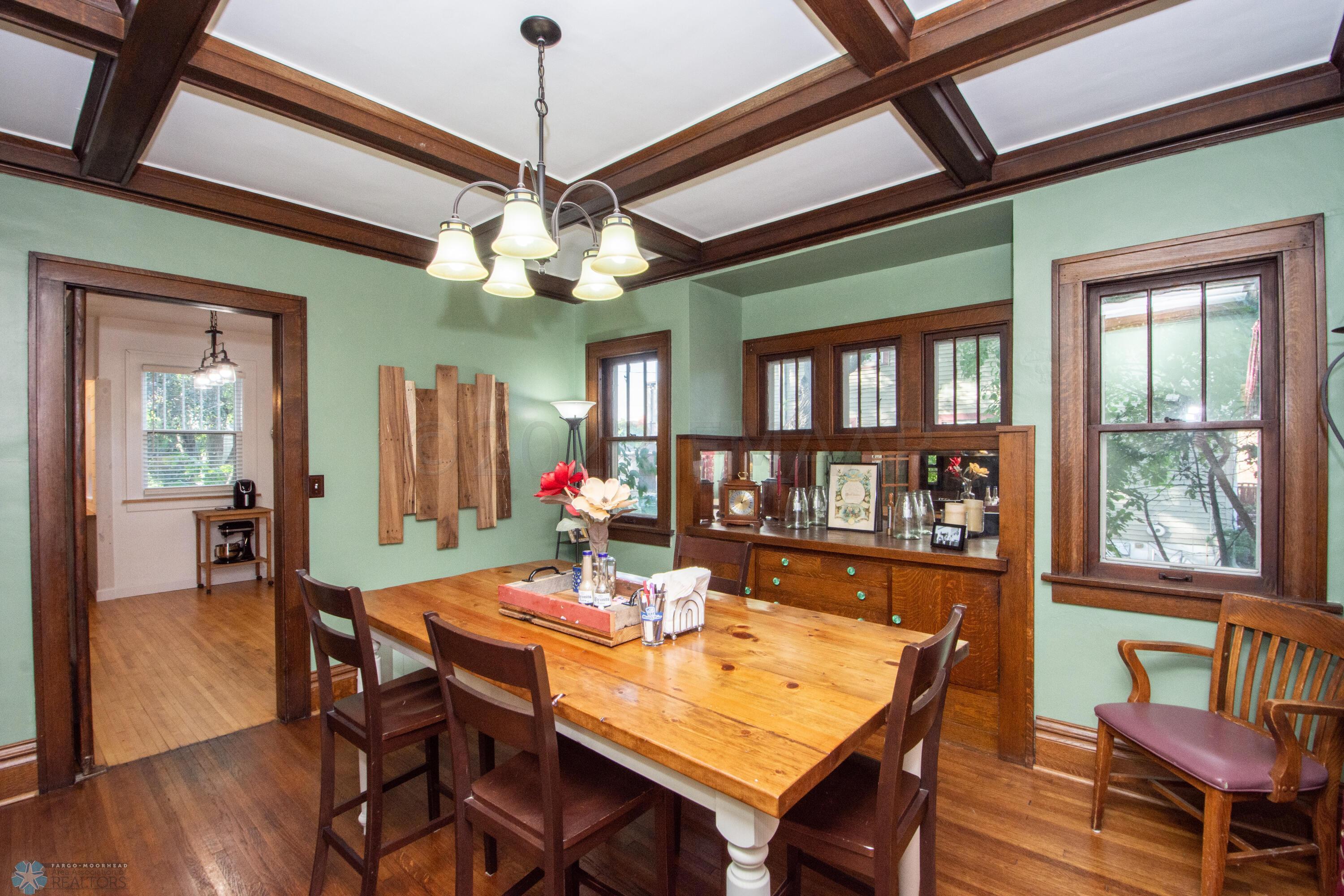 Formal Dining
