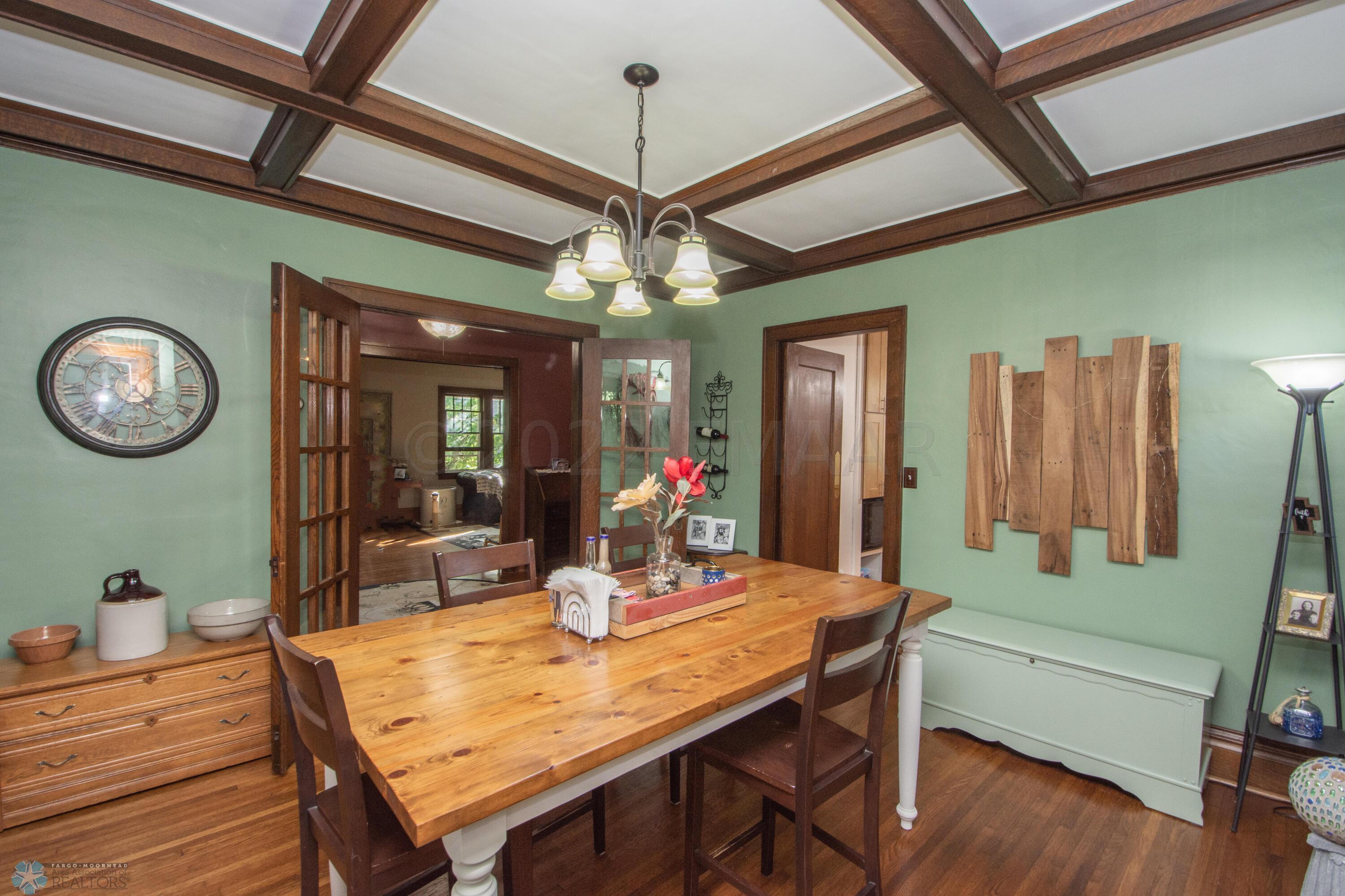 Formal Dining