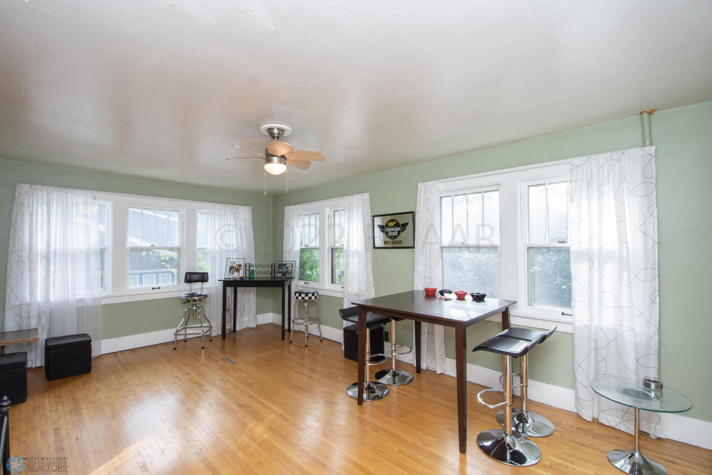 2nd Floor 3 Season Sunroom