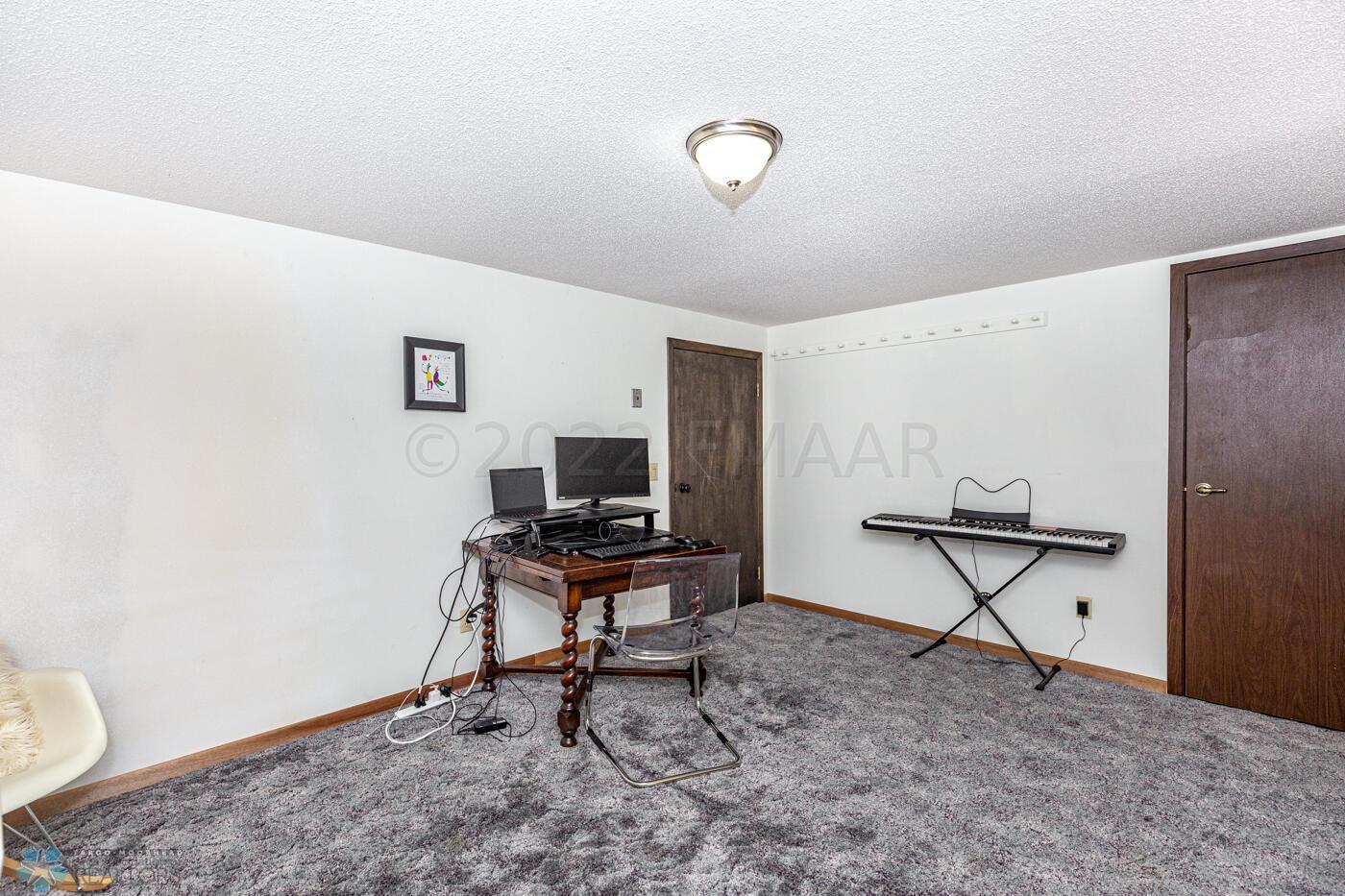 Flex room
