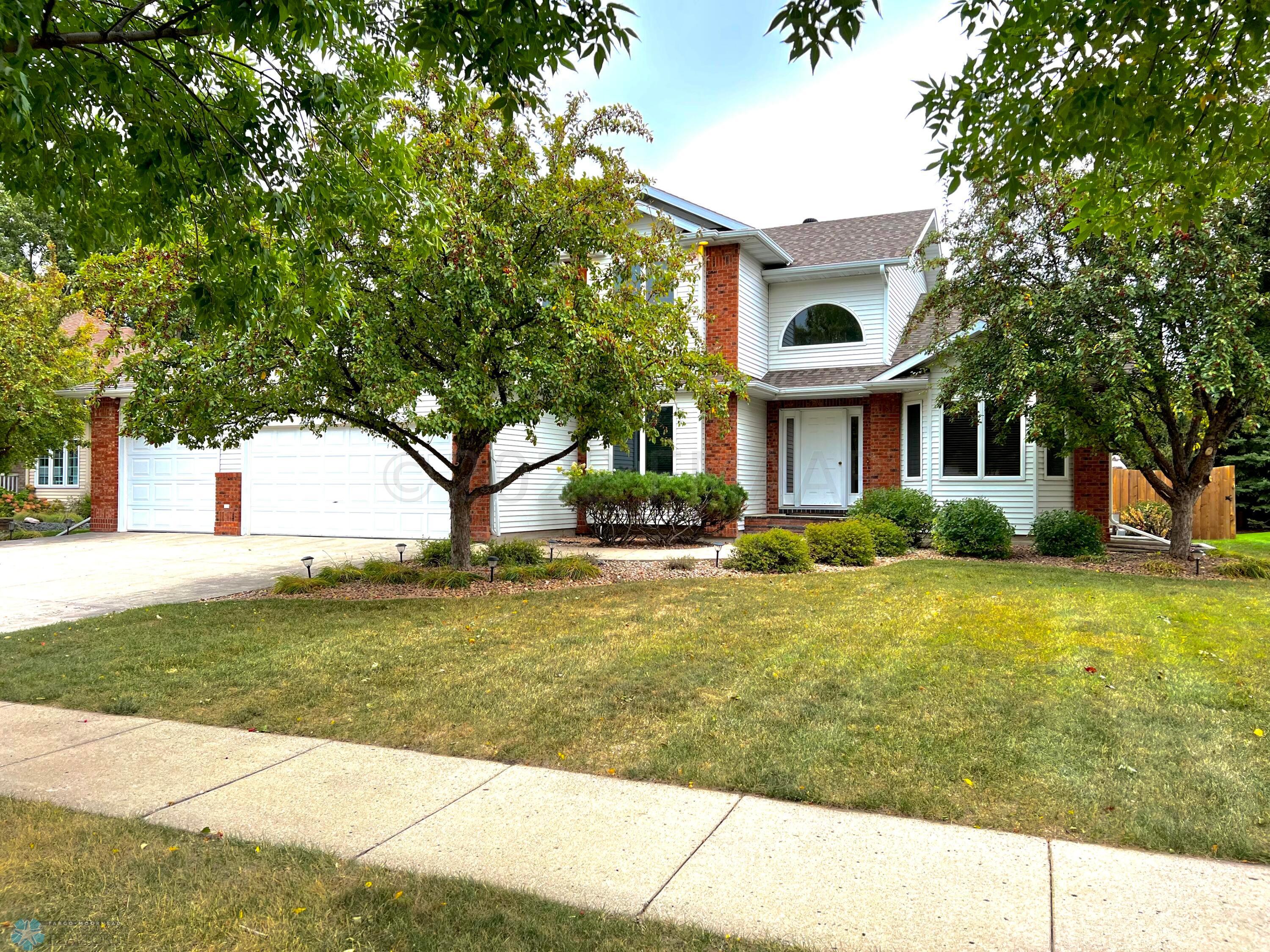 Front Yard/Exterior