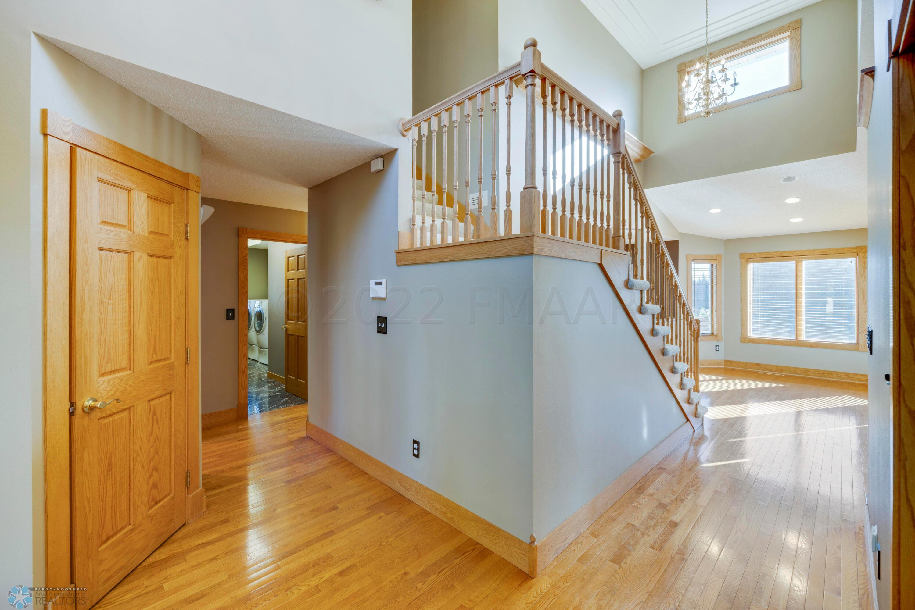 Foyer/Extry
