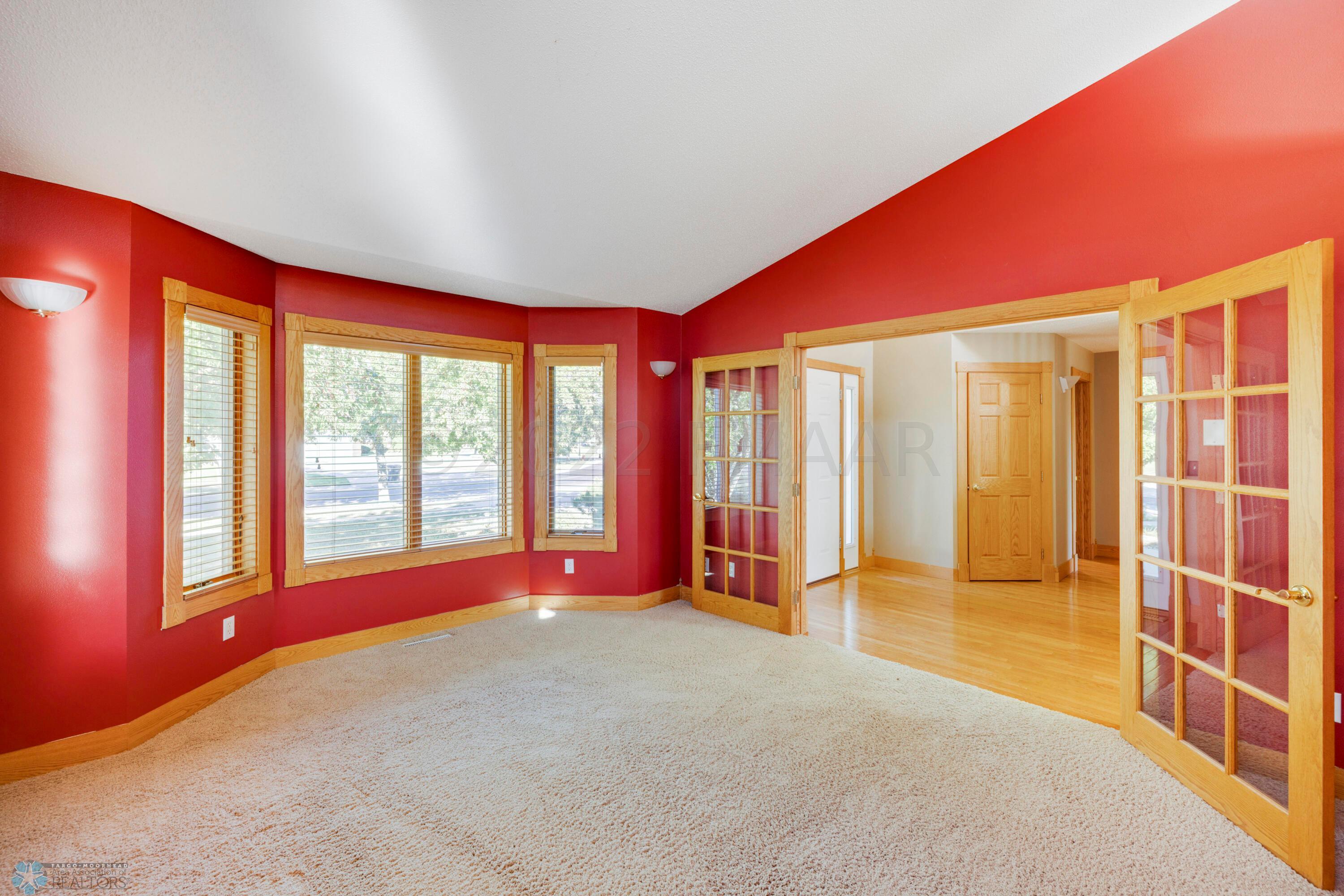 Front Sunroom/Living Area