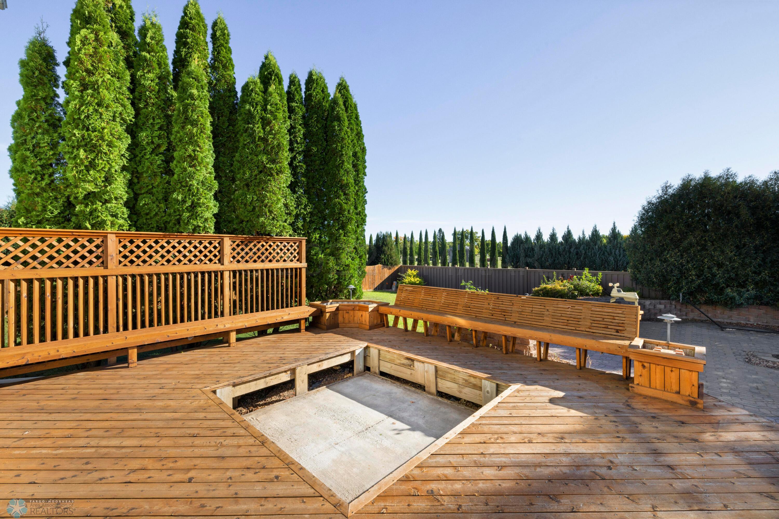 Deck w/ Placement for Hottub