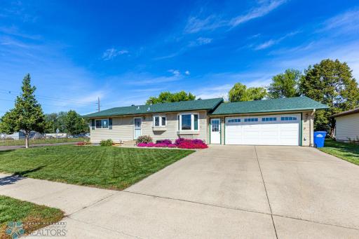 3113 11 Avenue N, Fargo, ND 58102