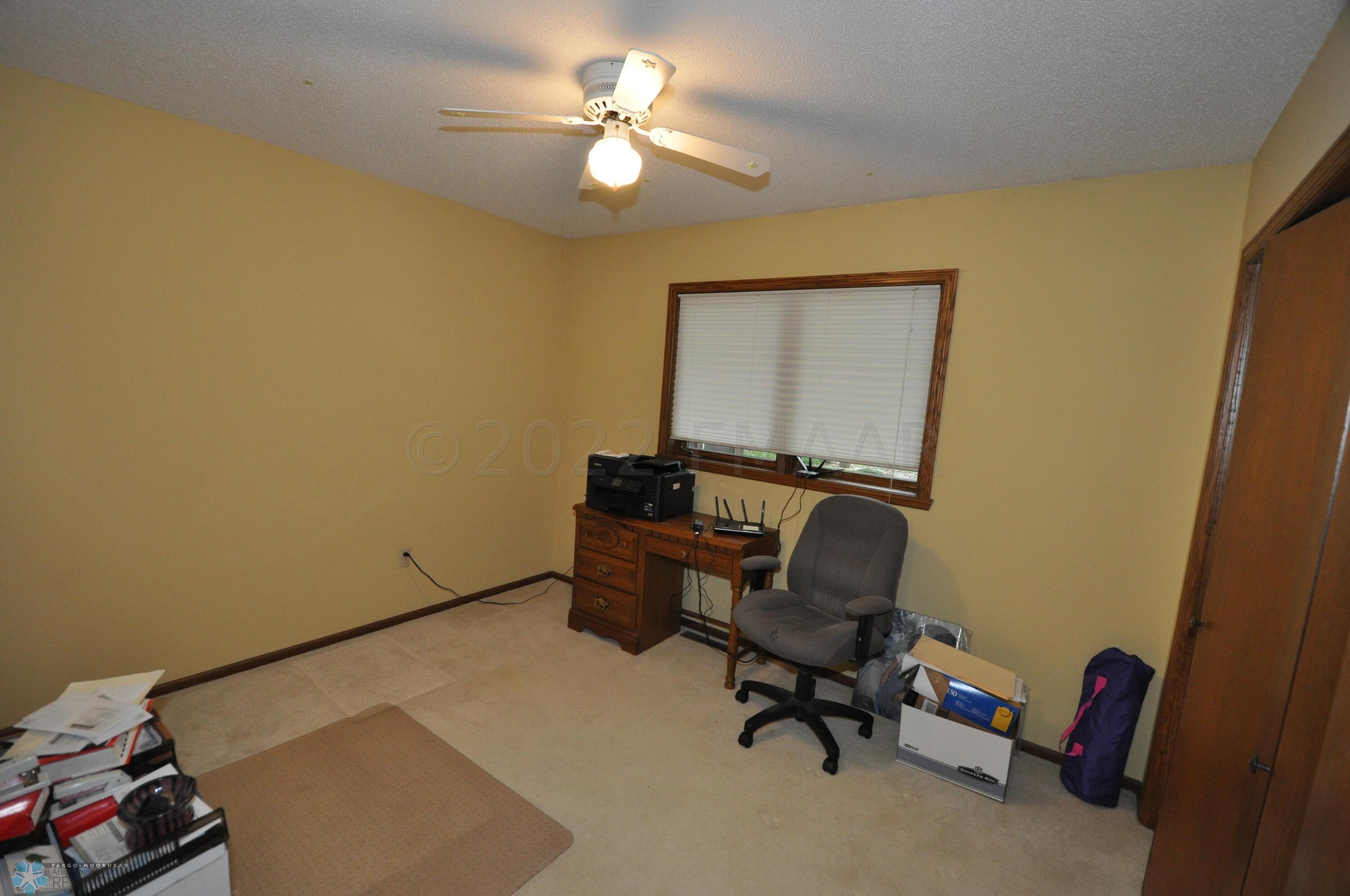 Den/bedroom 3
