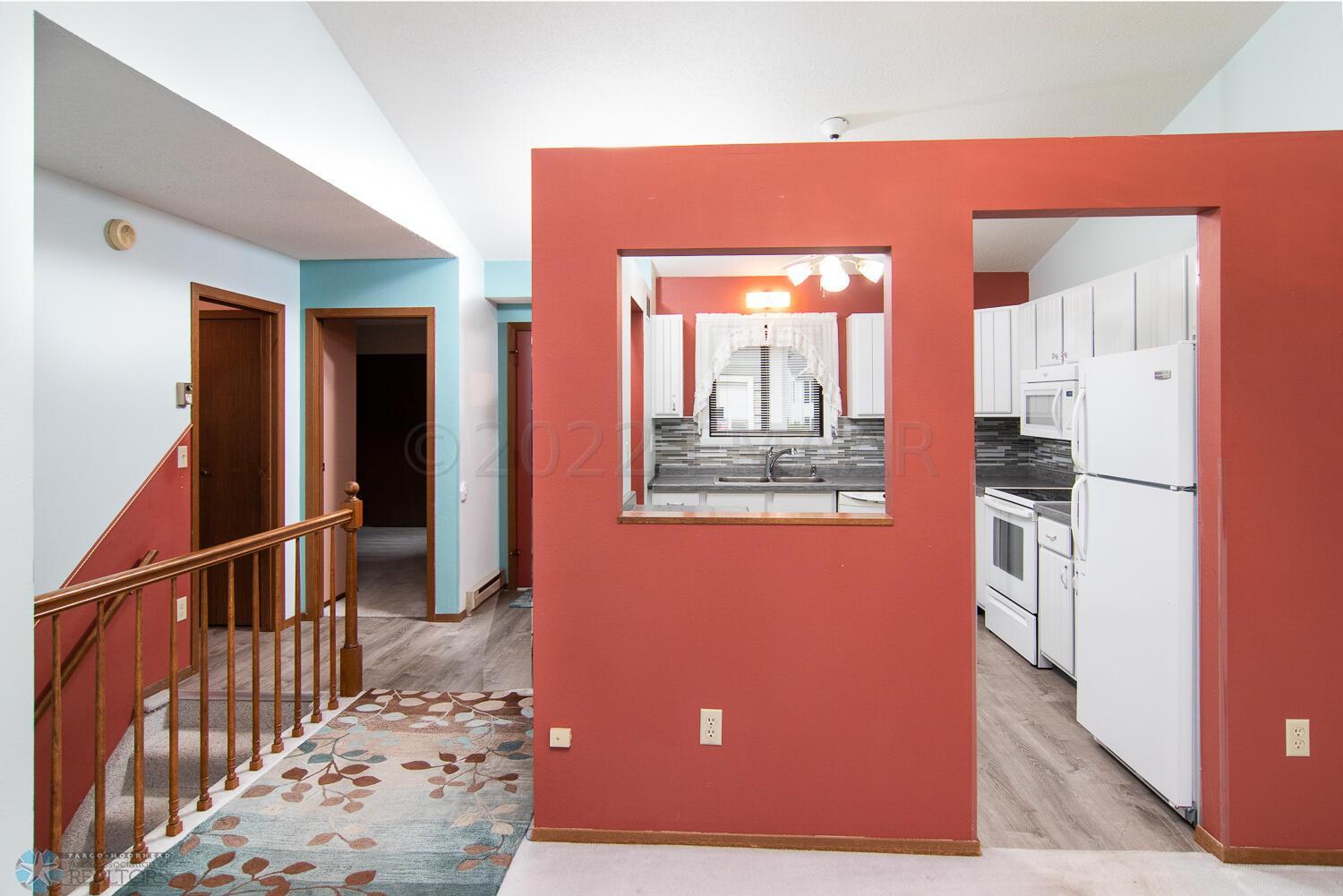 Entryway/Kitchen